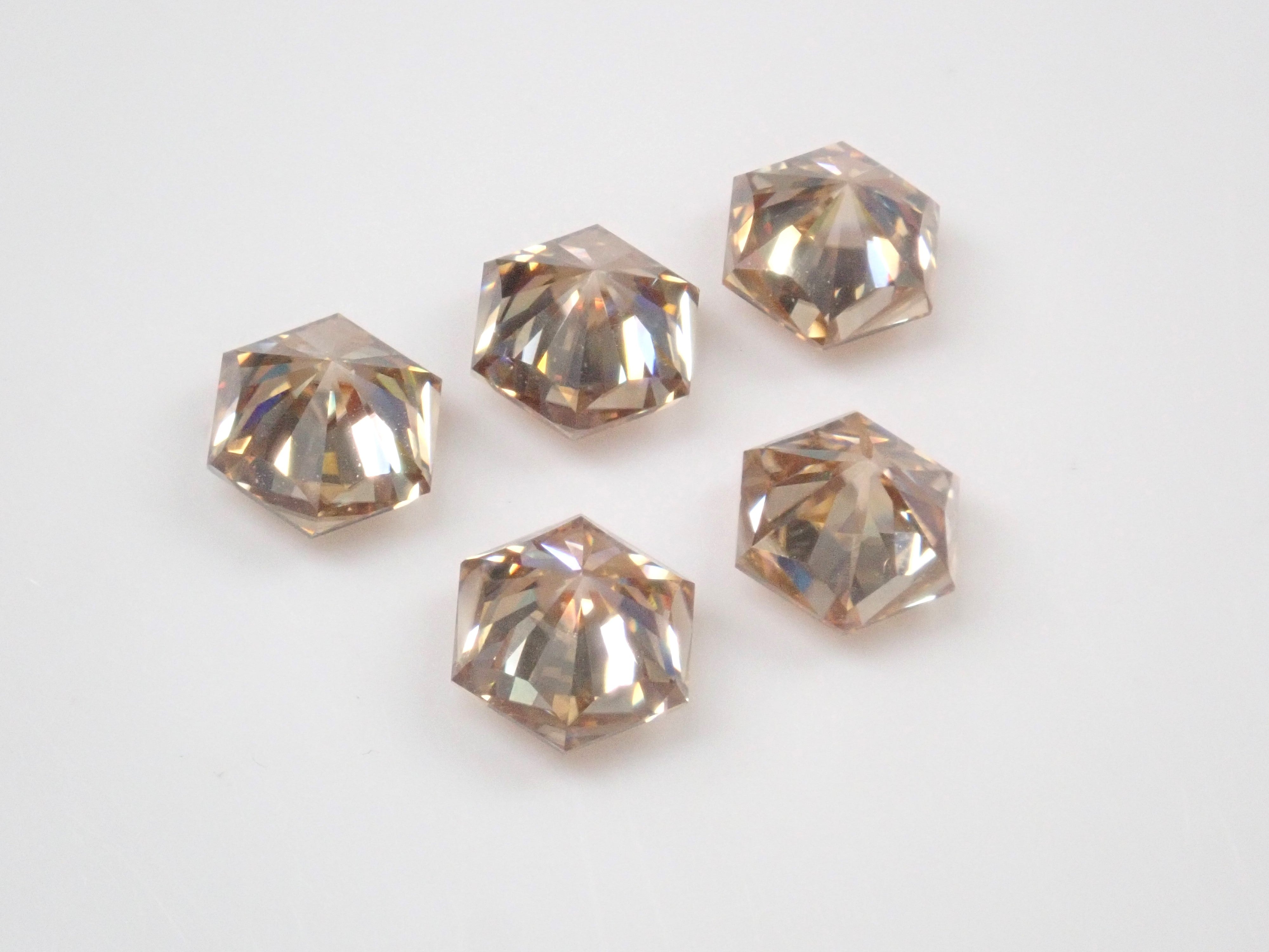 Limited to 5 stones: 1 synthetic moissanite loose stone (Sanjay cut hexagonal, 6mm) Multiple purchase discounts available