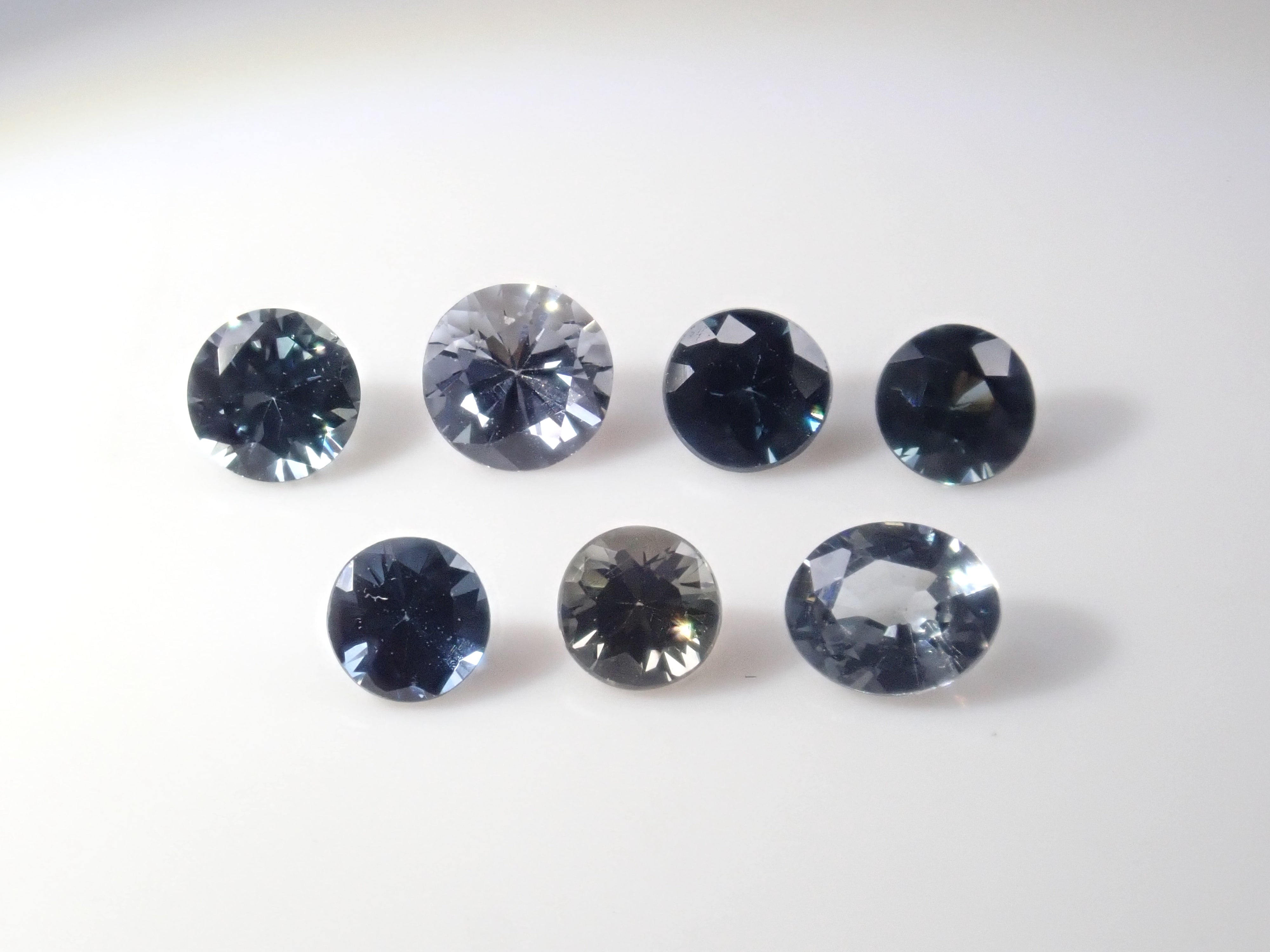 [On sale from 22:00 on August 8th] [Limited to 6 stones] 1 loose stone of spinel (blue/purple) from Madagascar [Multiple purchase discounts available]