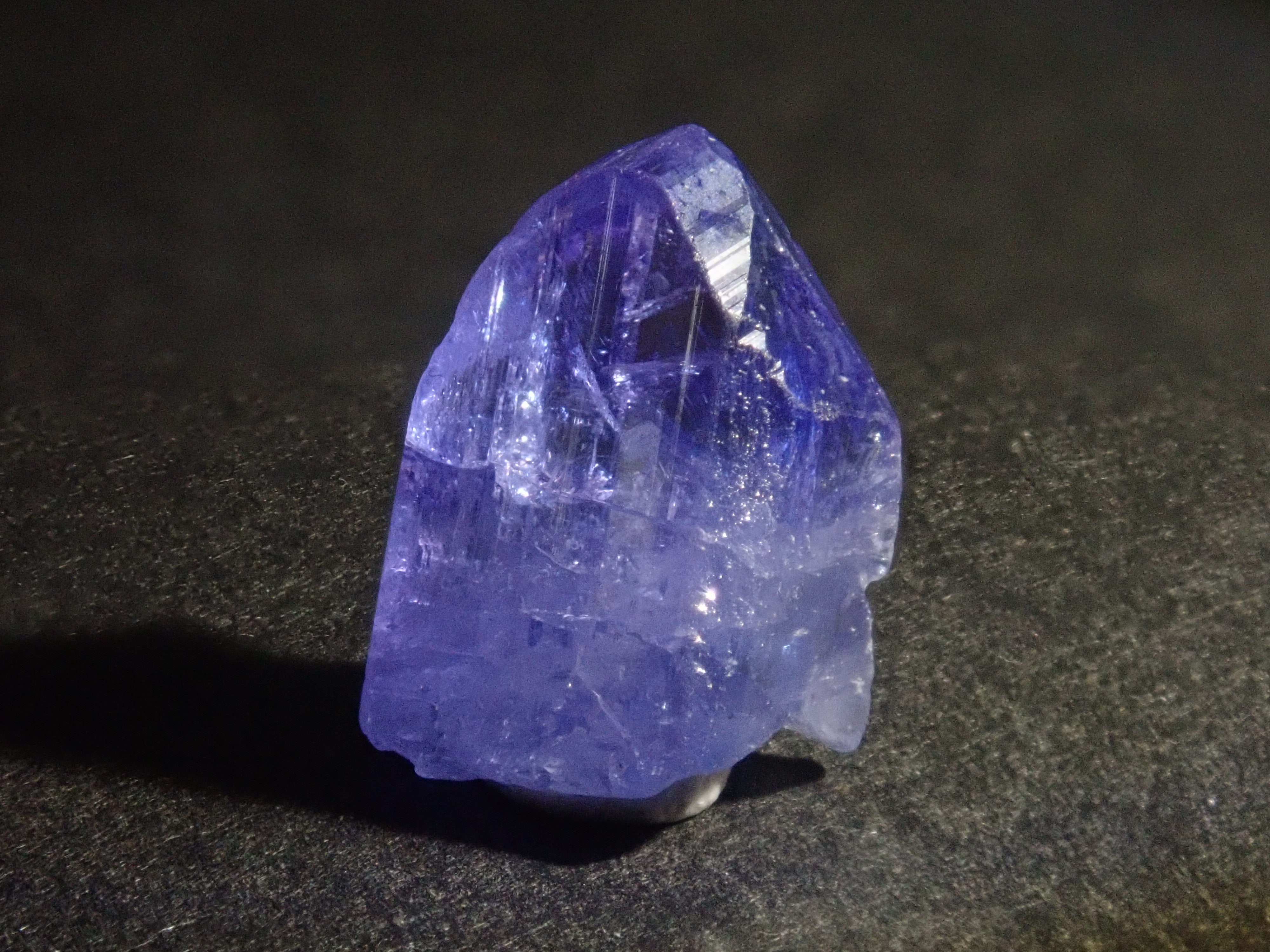 Limited to 11 stones: Set of 2 Tanzanite rough stones and loose stones from Tanzania: Discounts for multiple purchases