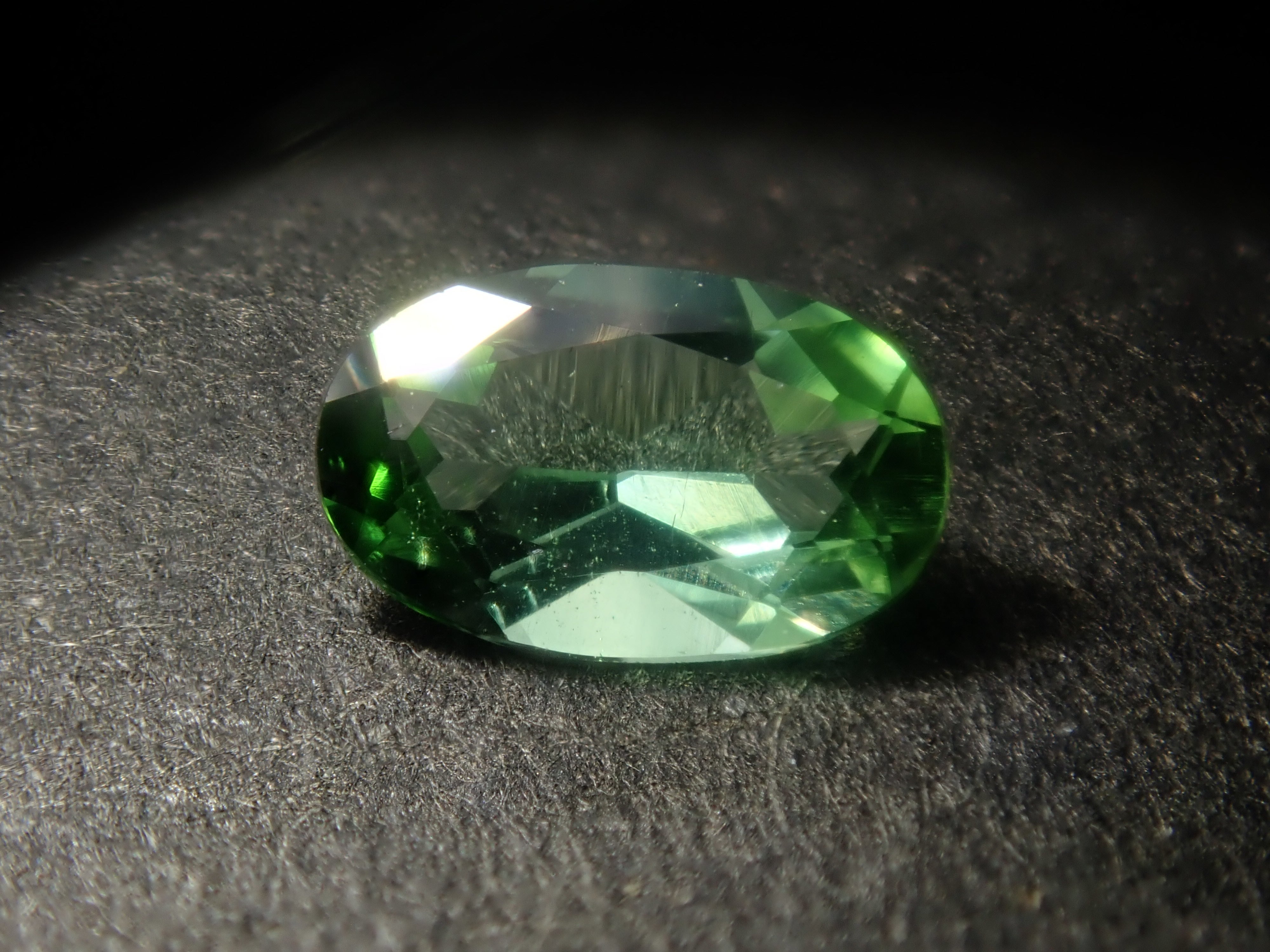 パンダカットガチャ💎ブラジル産パライバトルマリン（0.226ct/CuO:0.7%,MnO:2.5%）1石・パンダカット5石《複数購入割引有》