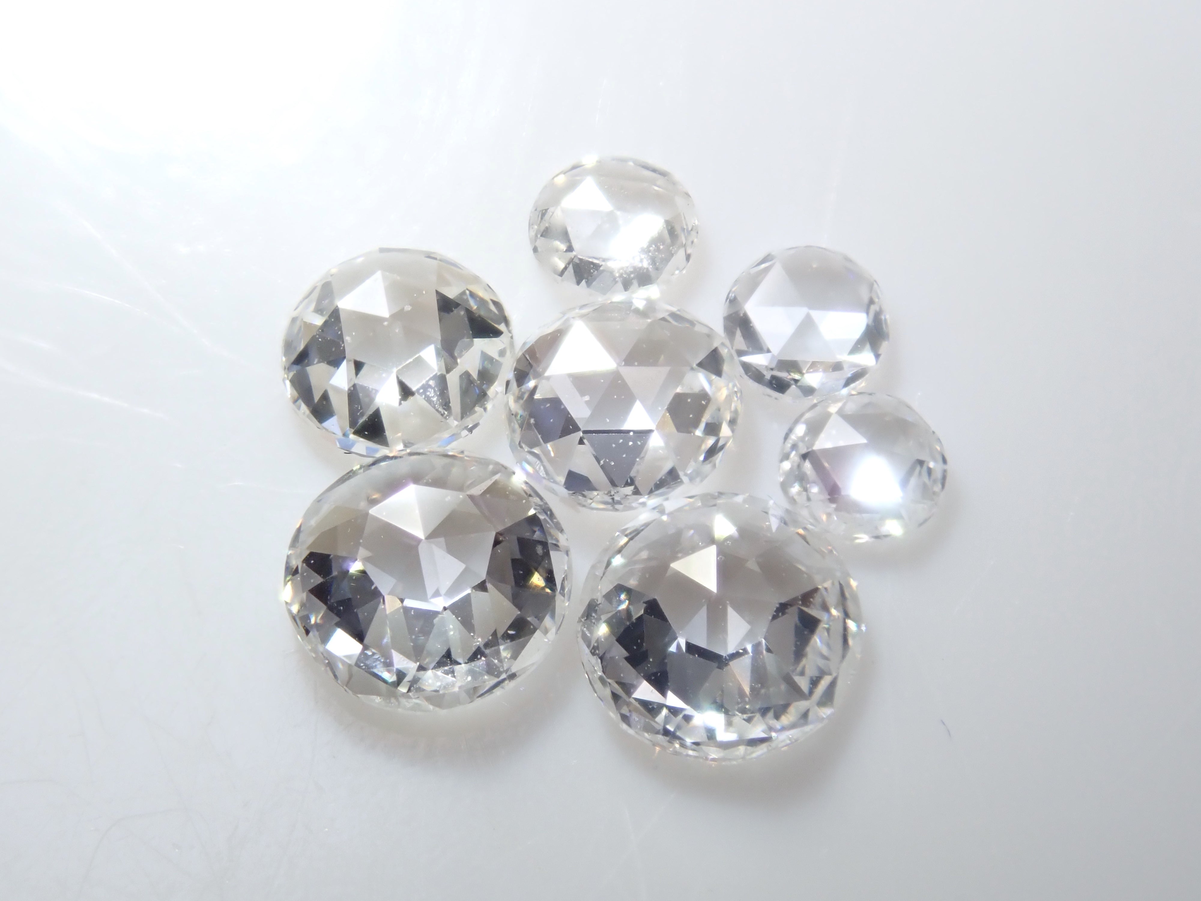 [On sale from 10pm on 2/8] {Limited to 7 stones} Diamond Gacha💎 Rose cut diamond (VS~SI class, 2.0-3.6mm) {Multiple purchase discounts available}