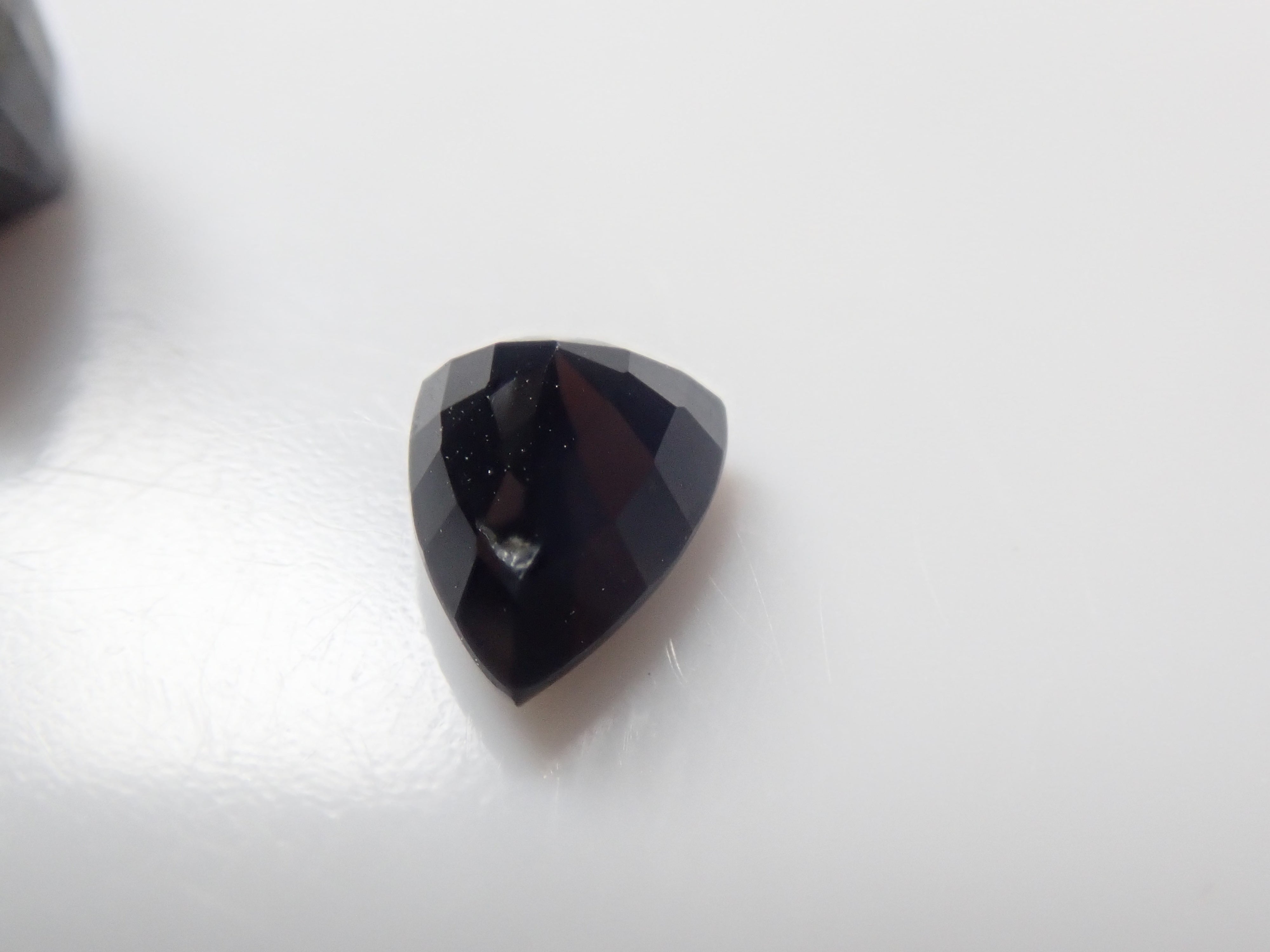 限定2石》ミャンマー産レッドスピネル（ペアシェイプ約4×3mm）《複数