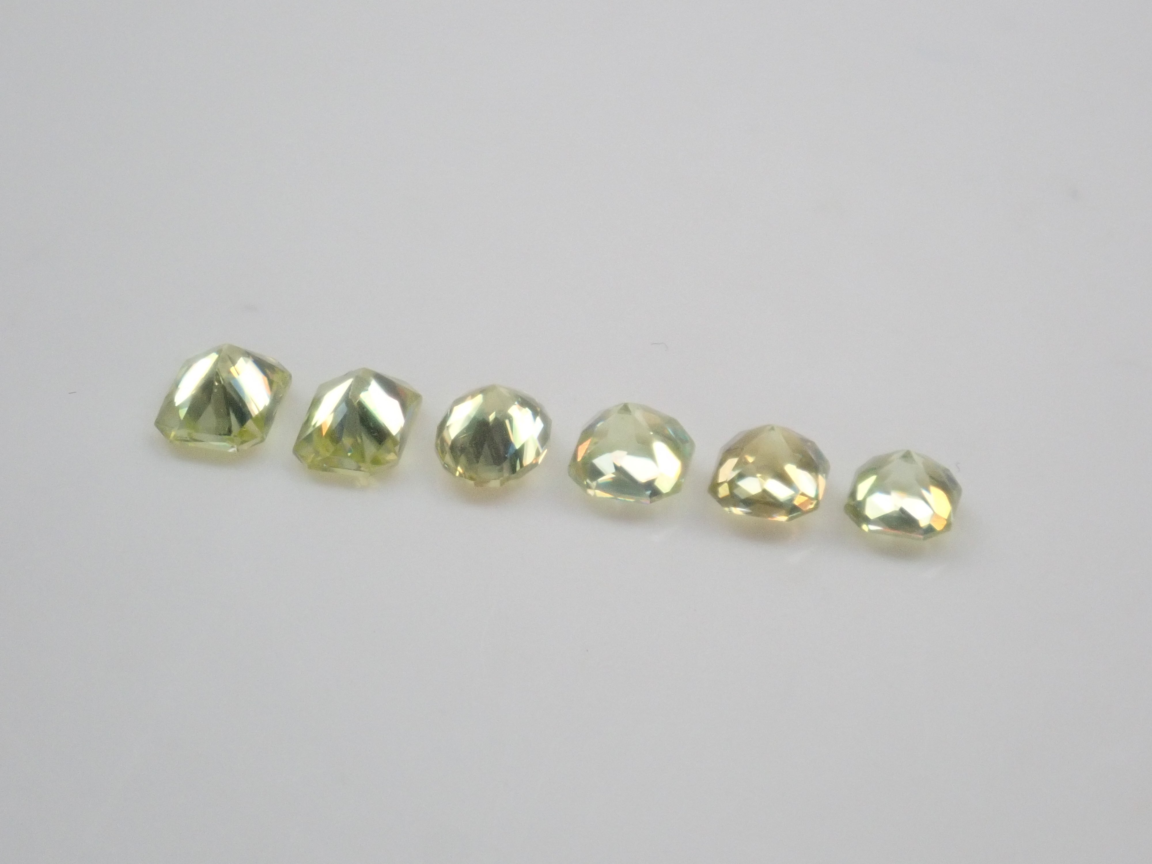 [Available at 10 PM on August 2nd] [Limited to 6 stones] Zimbabwean sphene loose stone [Multiple purchase discounts available]