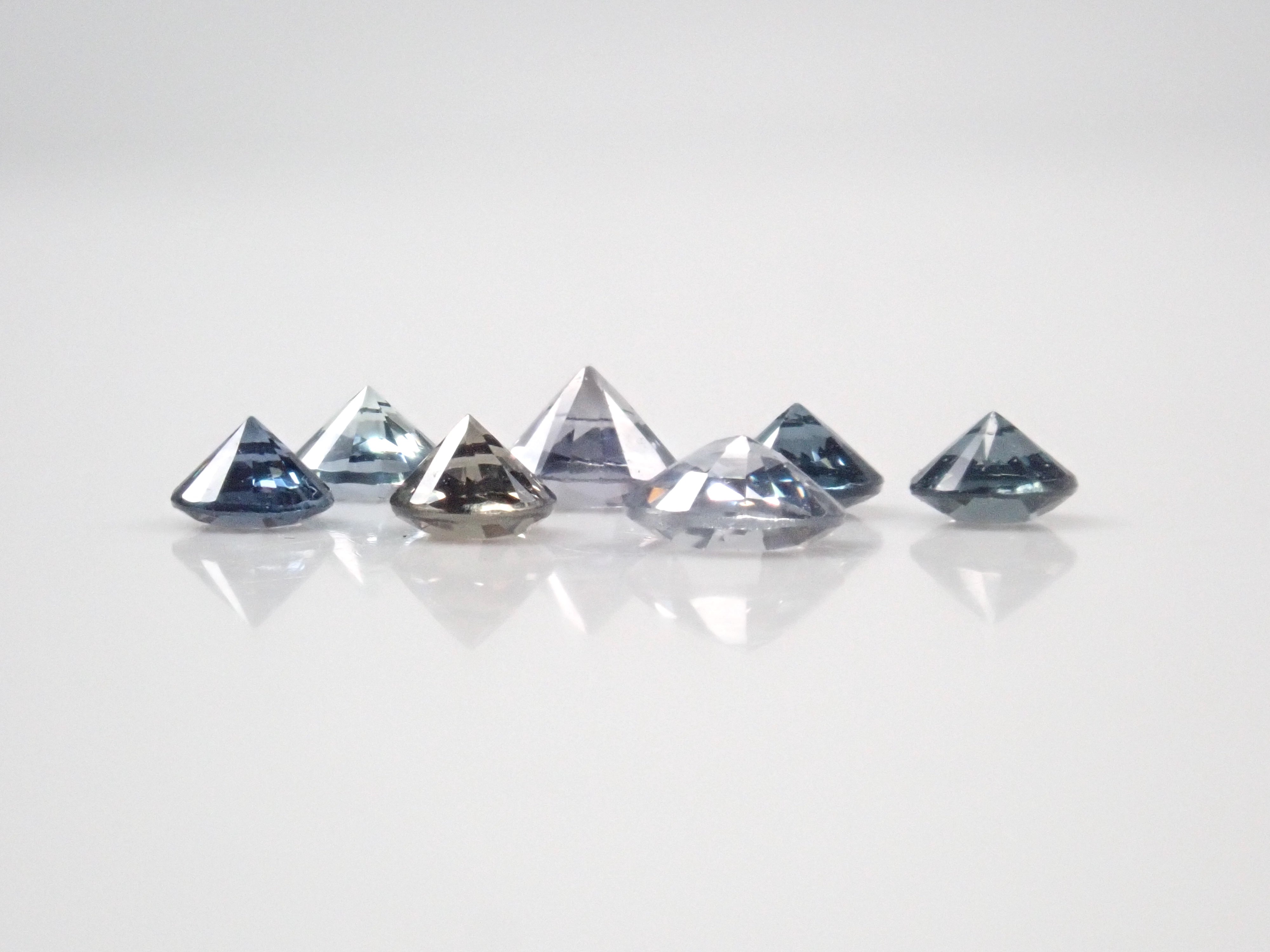 [On sale from 22:00 on August 8th] [Limited to 6 stones] 1 loose stone of spinel (blue/purple) from Madagascar [Multiple purchase discounts available]