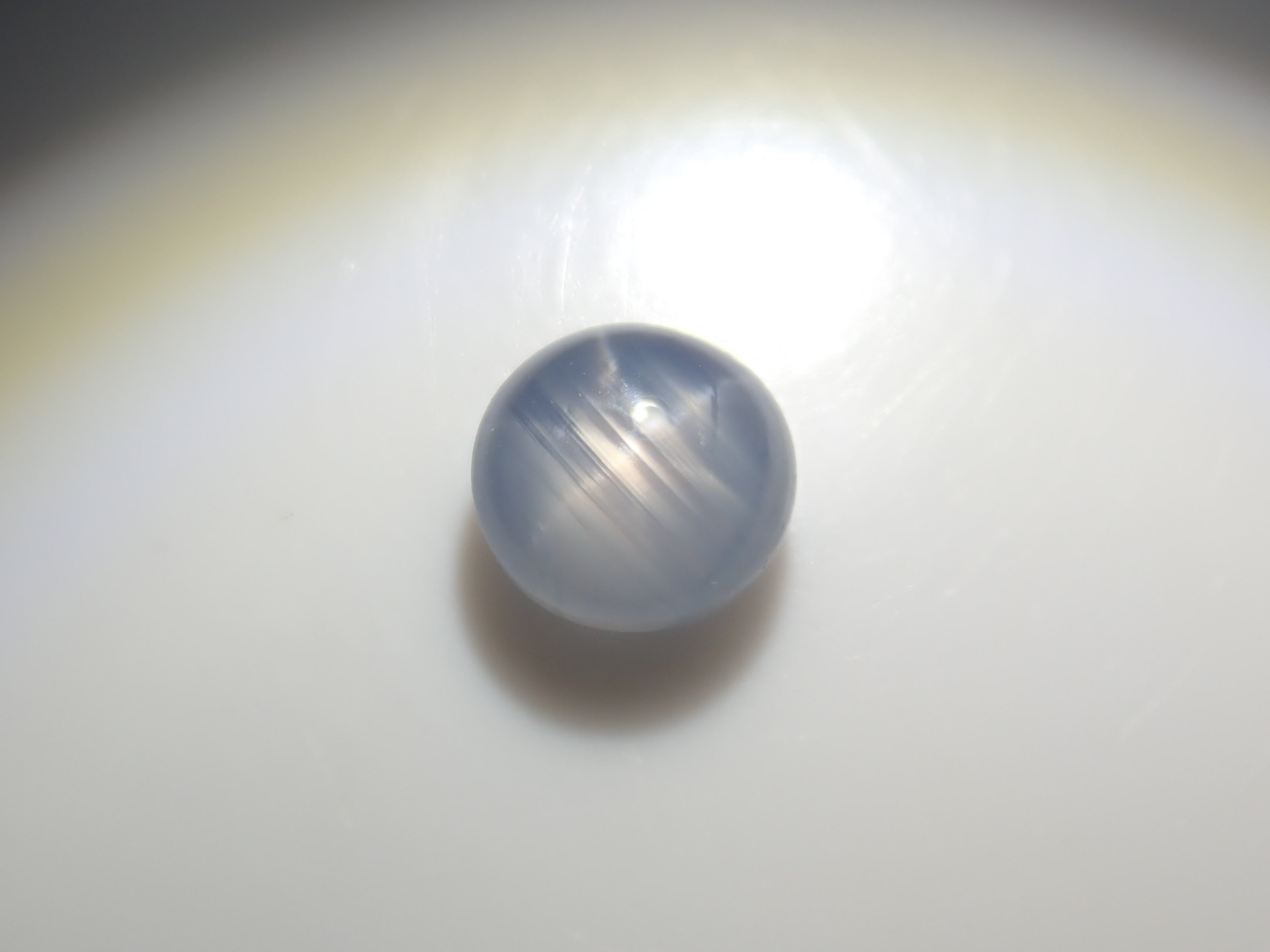 [On sale at 10pm on 6/22] {Limited to 8 stones} 1 loose star sapphire from Sri Lanka (5mm, round cabochon cut) {Multiple purchase discounts available}