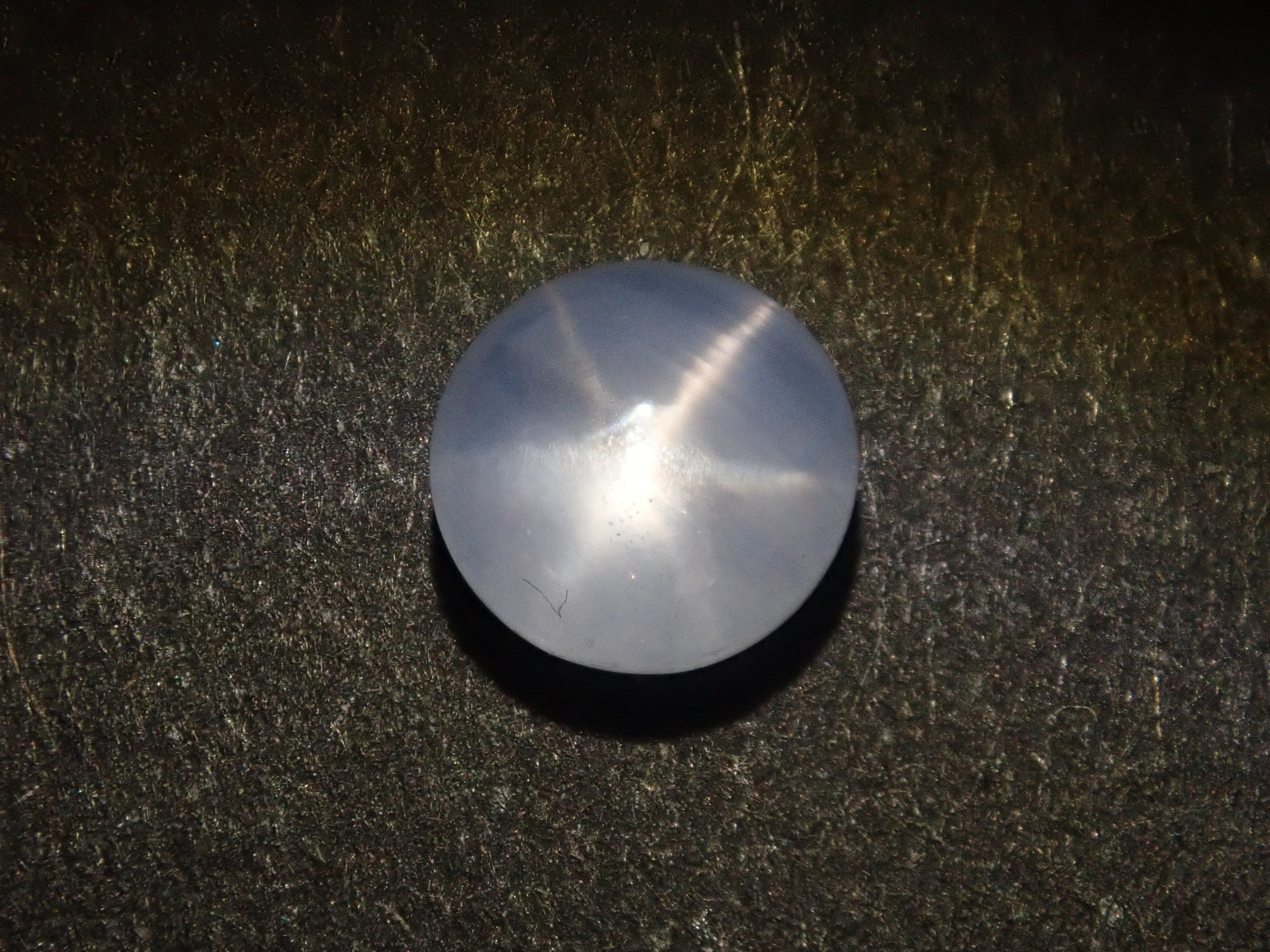 [On sale at 10pm on 6/22] {Limited to 8 stones} 1 loose star sapphire from Sri Lanka (5mm, round cabochon cut) {Multiple purchase discounts available}