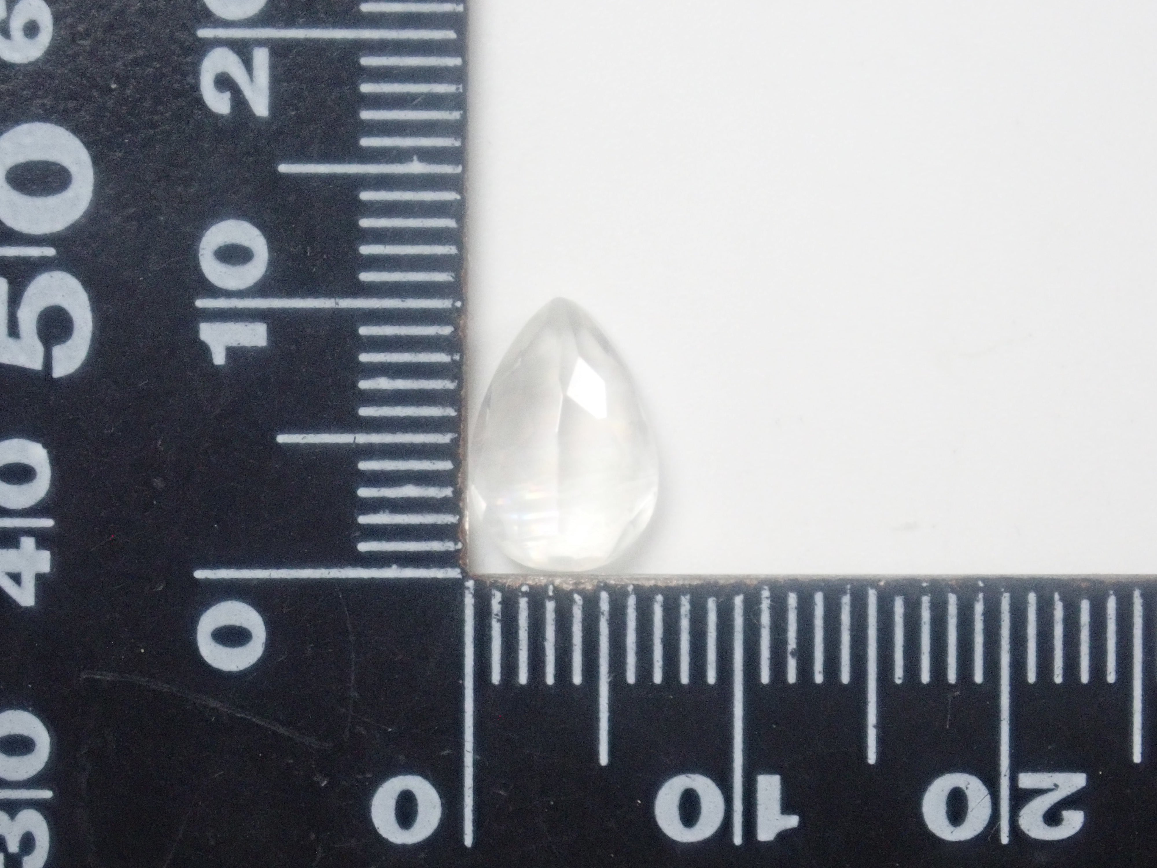 【7/4 22時販売】マラウイ産ムーンストーン（マラウイムーンストーン） 1.939ctルース