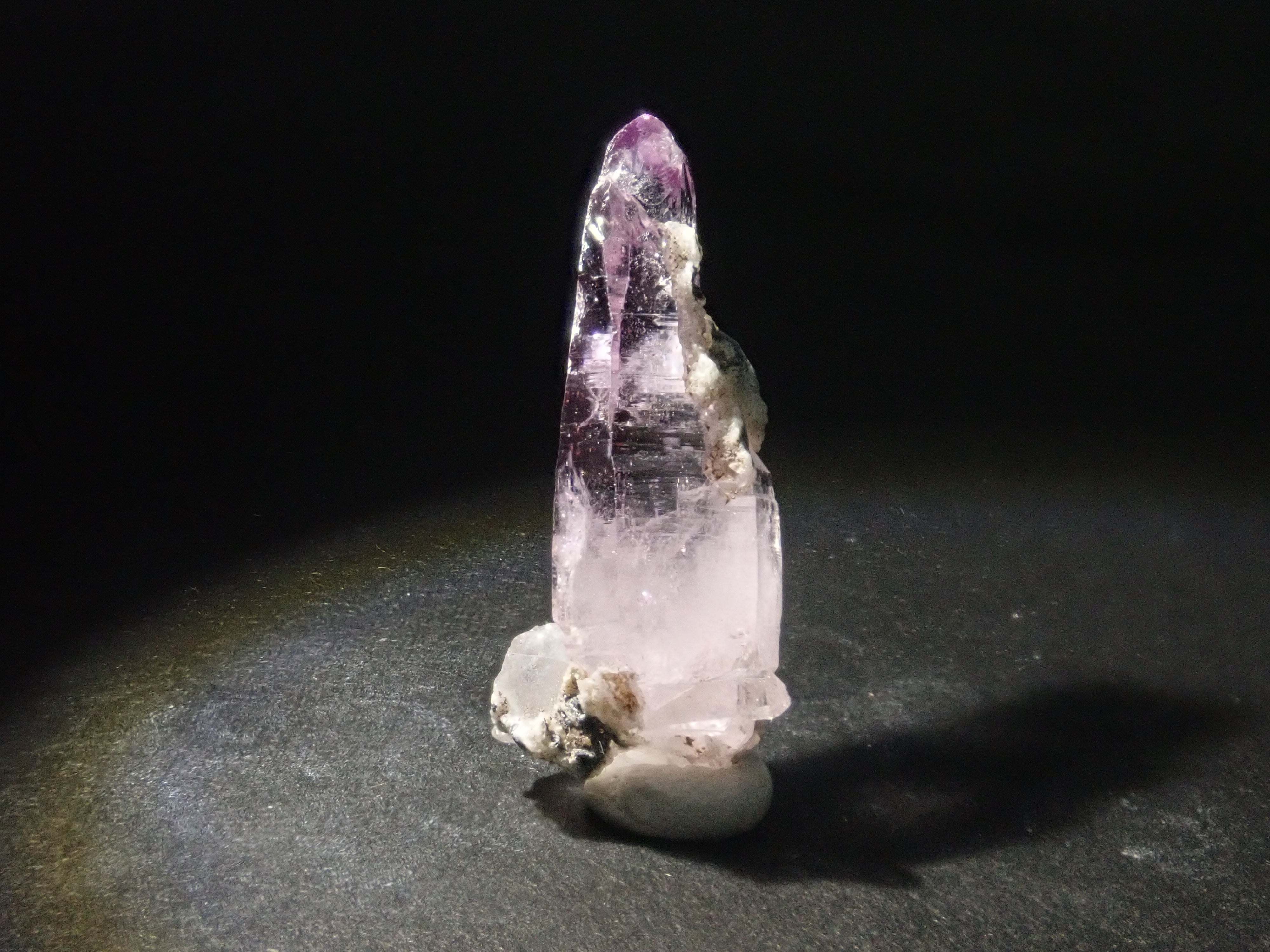 [On sale from 10/18 at 22:00] {Limited to 5 stones} 1 Veracruz amethyst rough stone (from Mexico, February birthstone) {Multiple purchase discount}