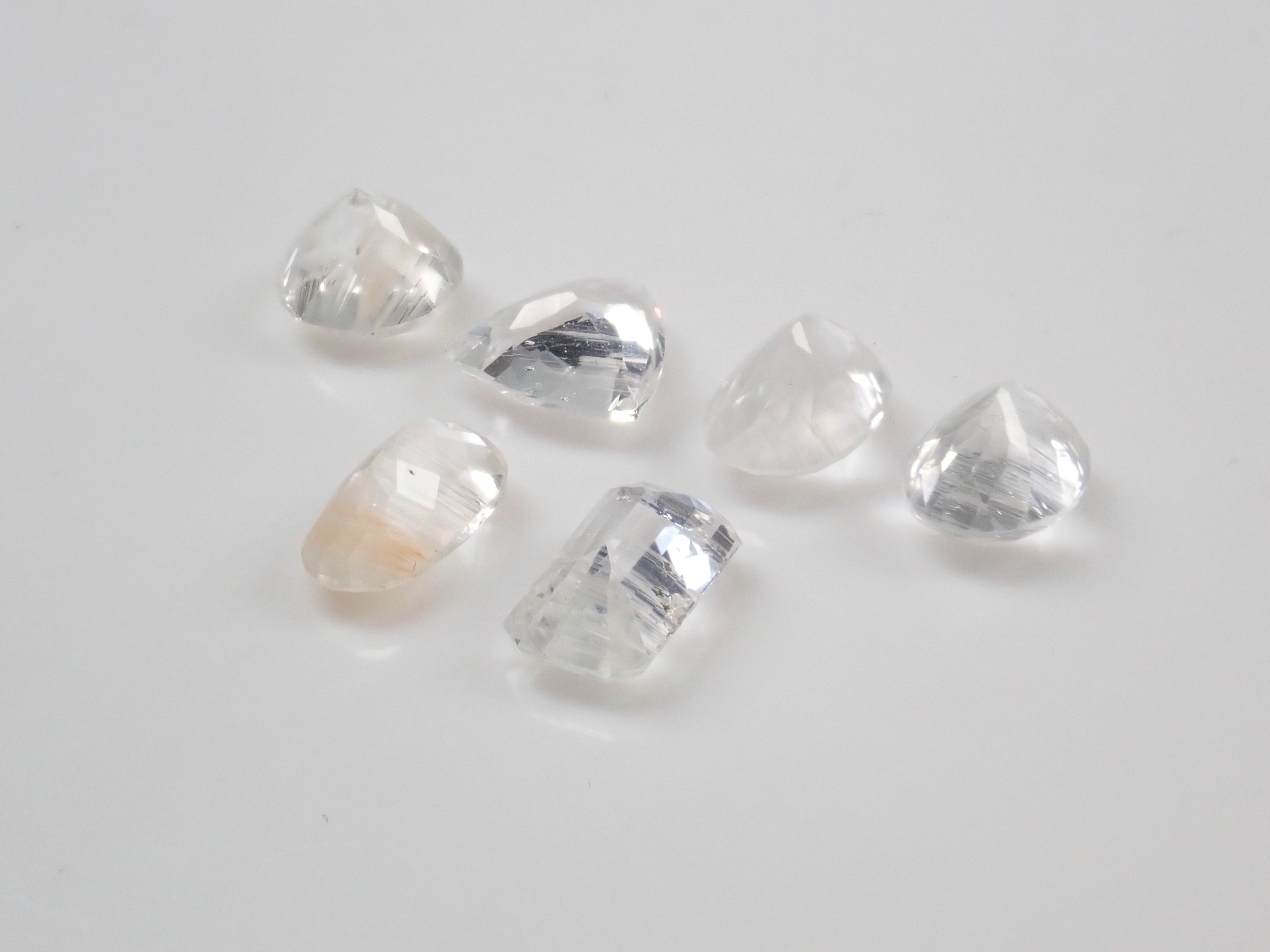 Limited to 6 stones: 1 loose Madagascar needle-in topaz (average 2.1 carats) Multiple purchase discounts available