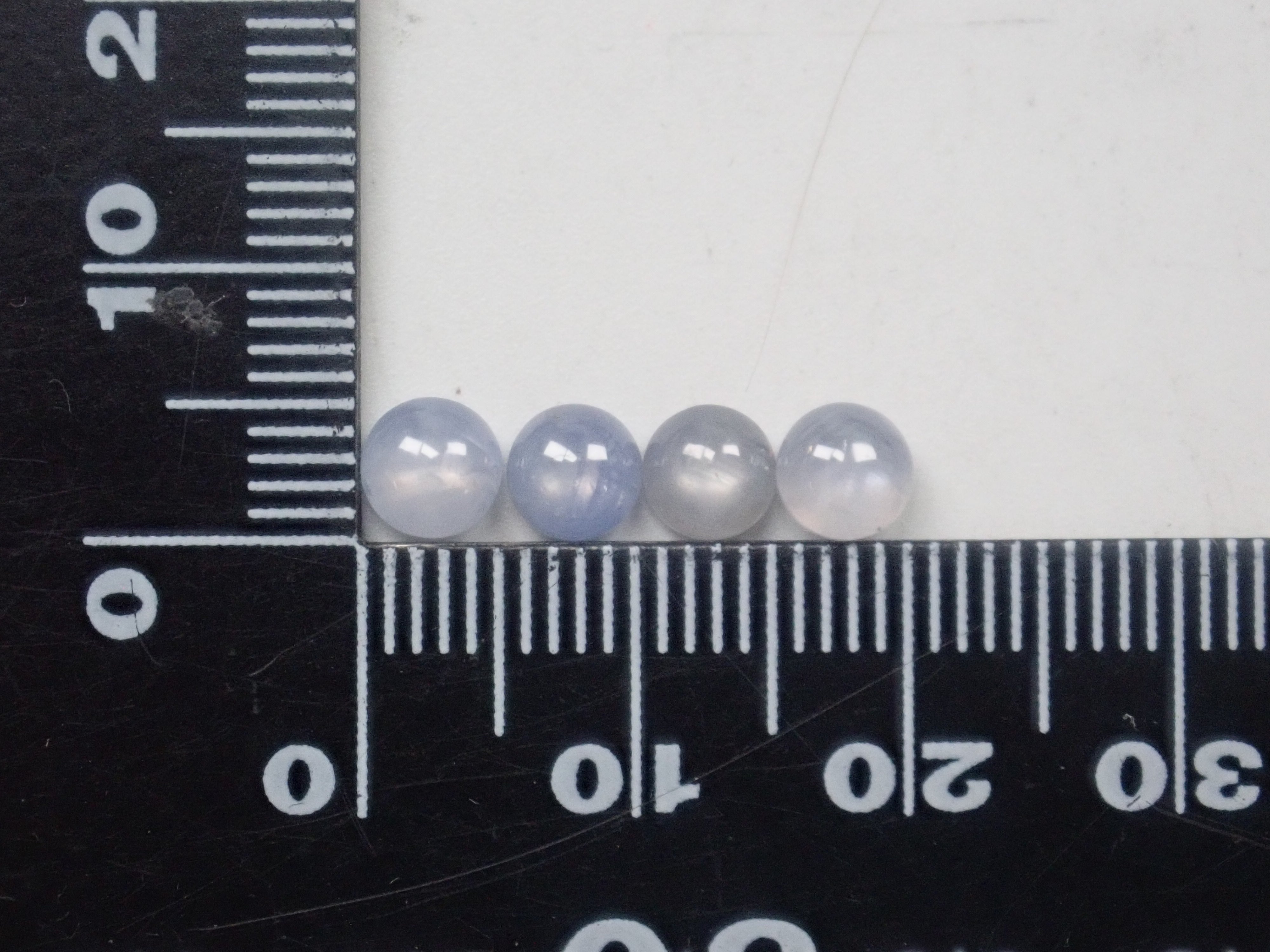 [On sale at 10pm on 6/22] {Limited to 8 stones} 1 loose star sapphire from Sri Lanka (5mm, round cabochon cut) {Multiple purchase discounts available}