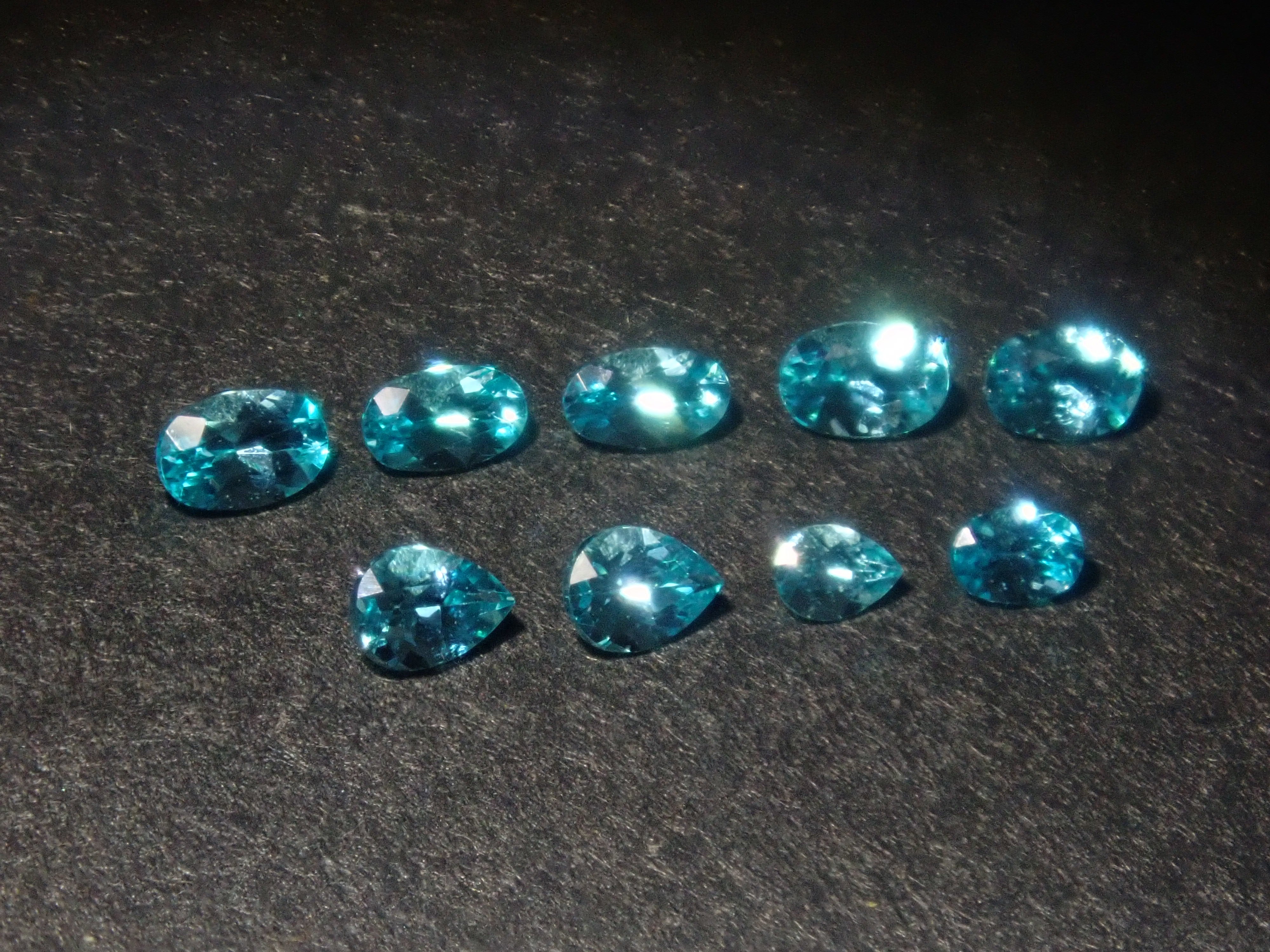 【1/25 22時販売】《限定9石》ブラジル産パライバトルマリン1石ルース（バターリャ鉱山）《複数購入割引有》