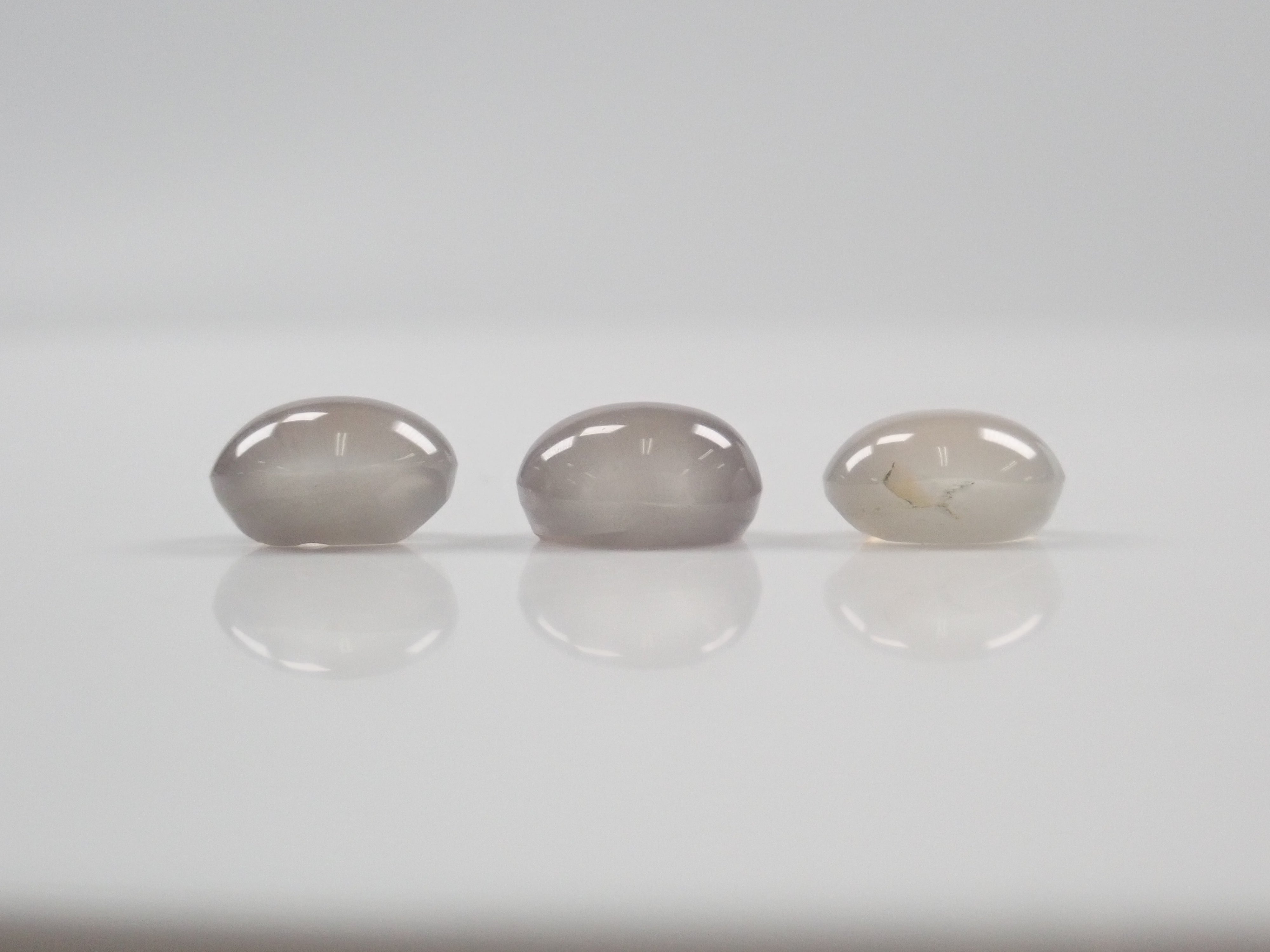 Limited to 8 stones: 1 Indian Sillimanite Cat's Eye Loose Stone (9 x 7 mm) Multiple purchase discounts available