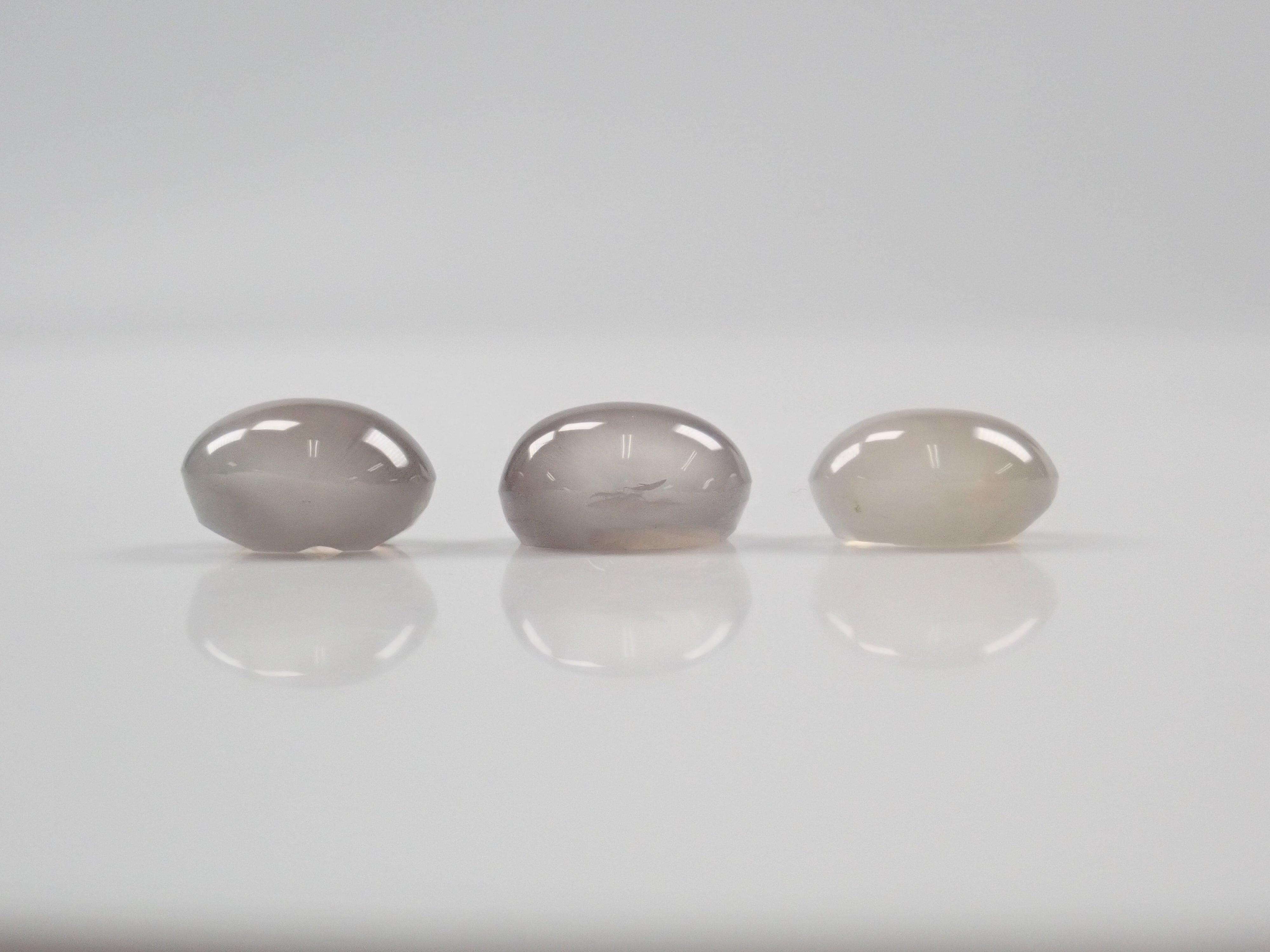 Limited to 8 stones: 1 Indian Sillimanite Cat's Eye Loose Stone (9 x 7 mm) Multiple purchase discounts available