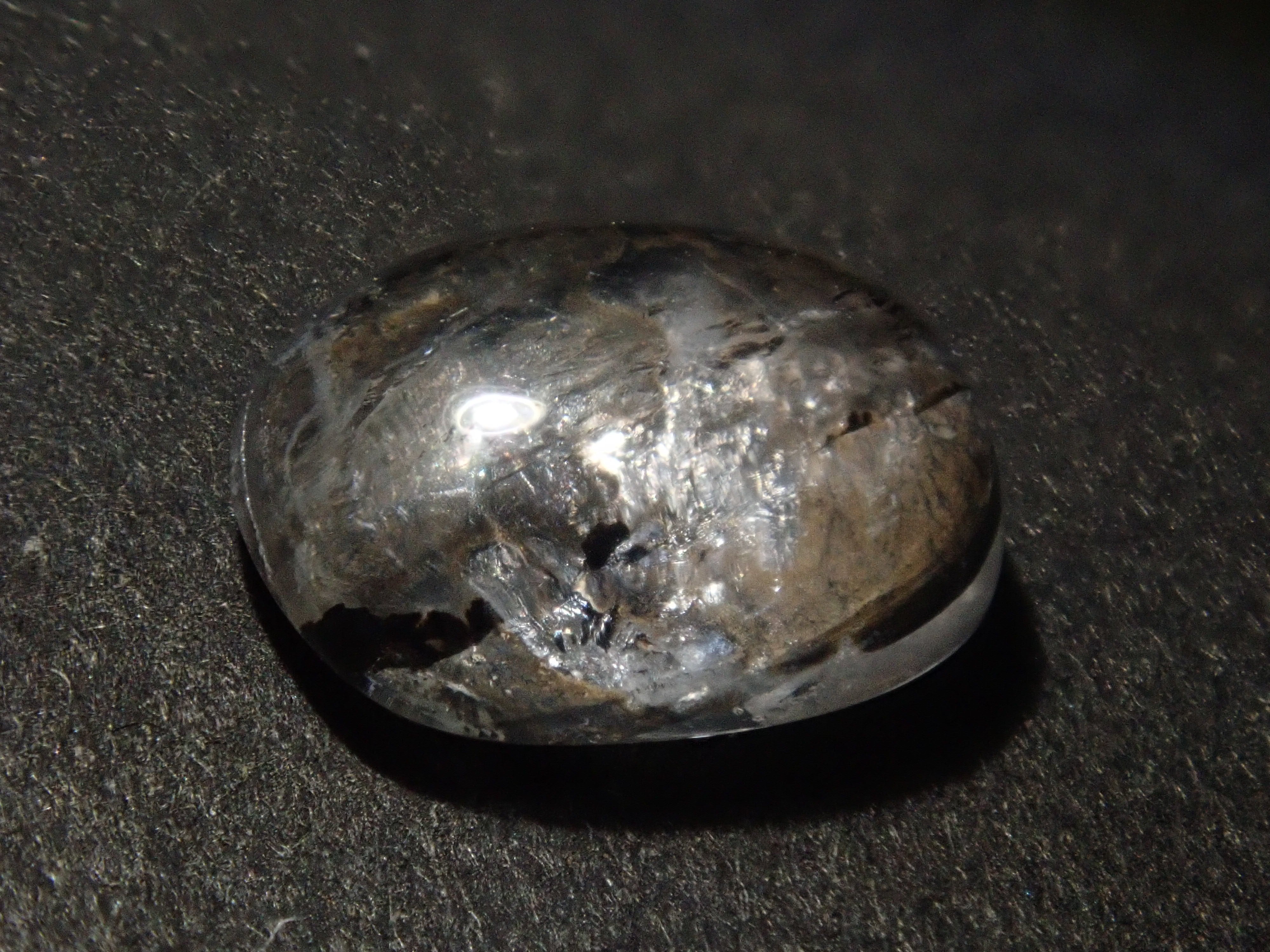 [On Sale / ] Limited to 11 Stones: Dendritic Quartz ① (including Koshu Precious Stone Cut) Gacha 1 Stone (Bonus Copper Rutile in Quartz 1 Stone) [Multiple Purchase Discounts Available]