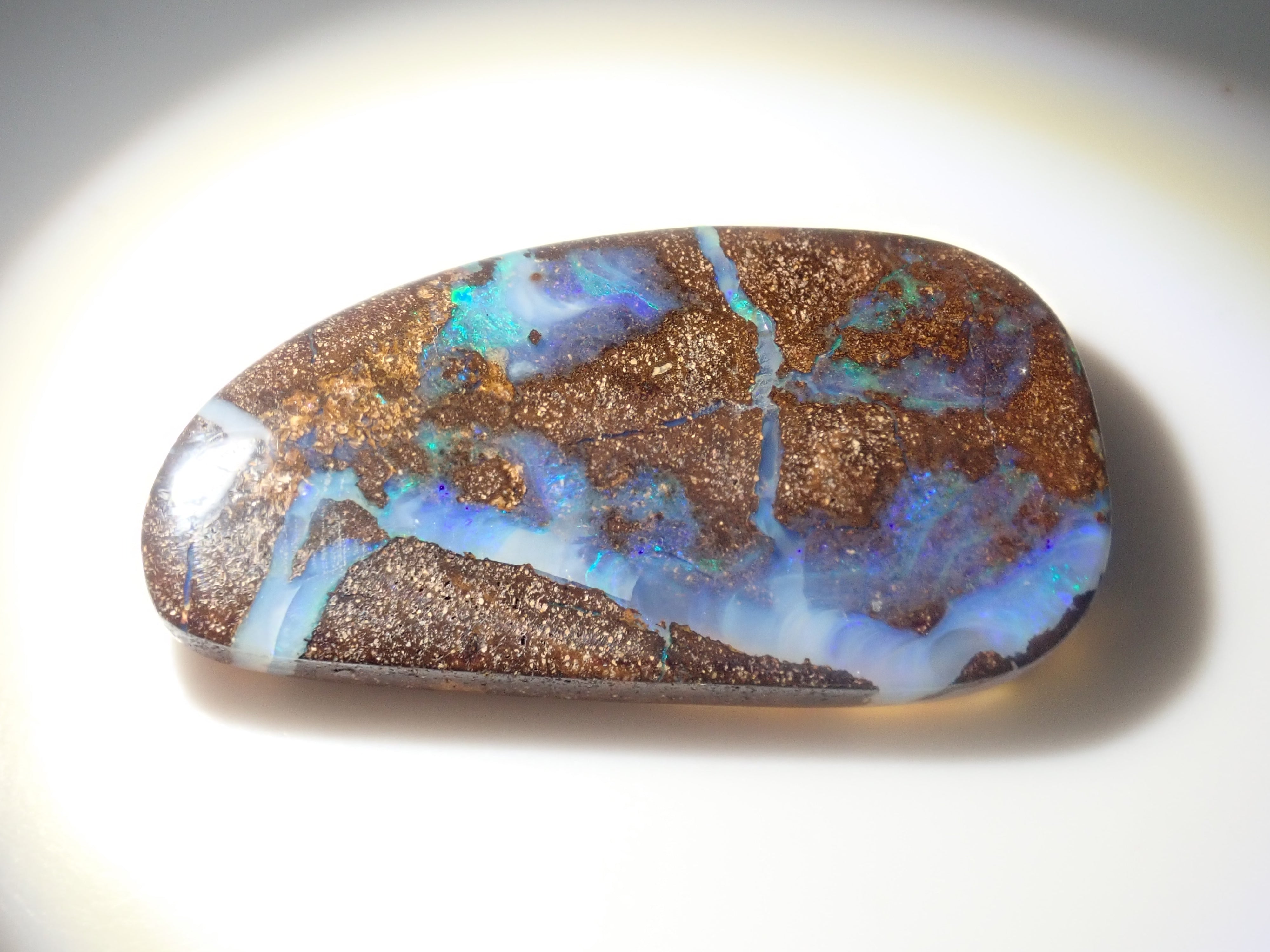 Limited to 7 stones: 1 loose Australian boulder opal (average 25 carats) Multiple purchase discounts available