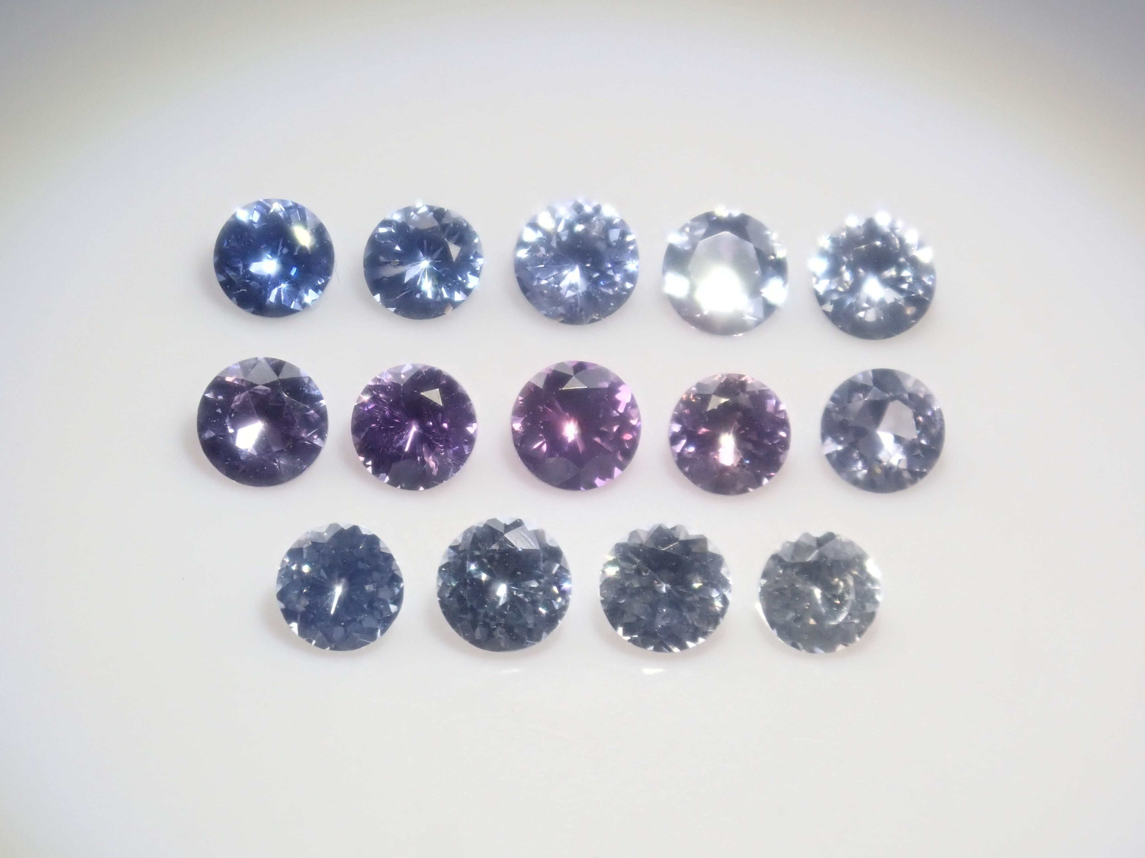 [September 10 PM Sale] [Limited to 14 stones] 3mm Unheated Sapphire from Theppanawa Mine, Sri Lanka (Single Loose Stone) [Multiple Purchase Discounts Available]