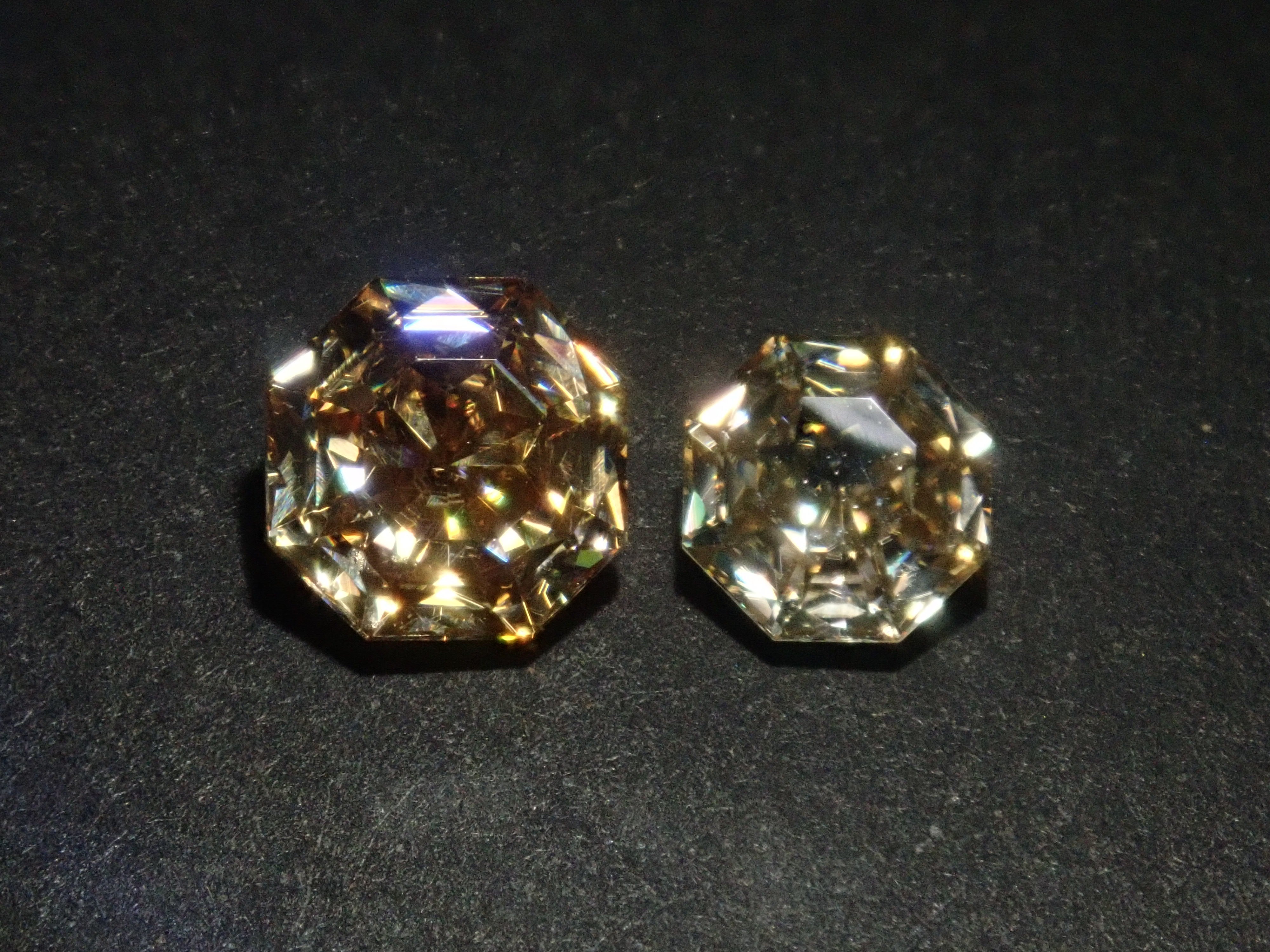 【10/5 22時販売】《限定11石》合成モアッサナイトガチャ💎甲州貴石切子plusthreeモアッサナイトやサンジェ氏カットやピンクやブルーモアッサ含む1石ルース《複数購入割引有》