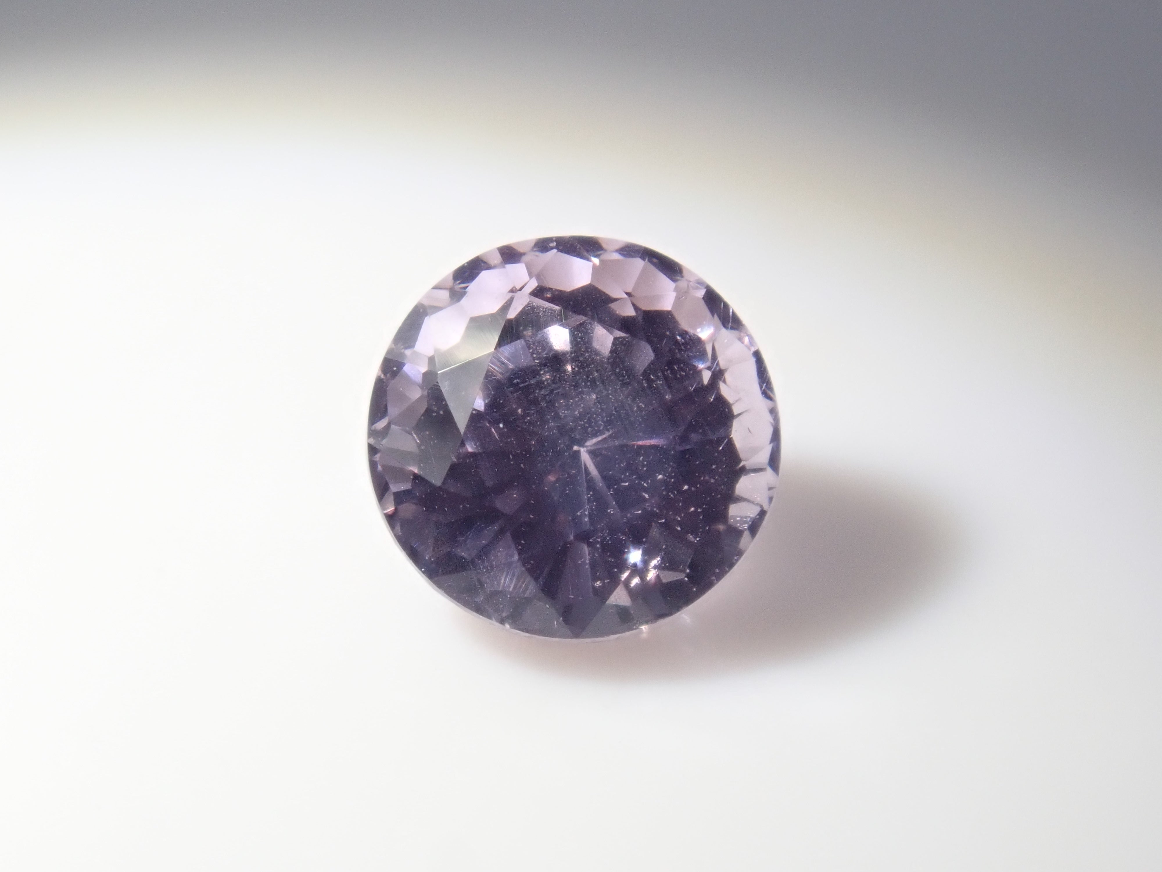 [On sale from 10pm on 8/3] {Limited to 5 stones} 1 loose purple spinel stone from Tajikistan {Multiple purchase discounts available}