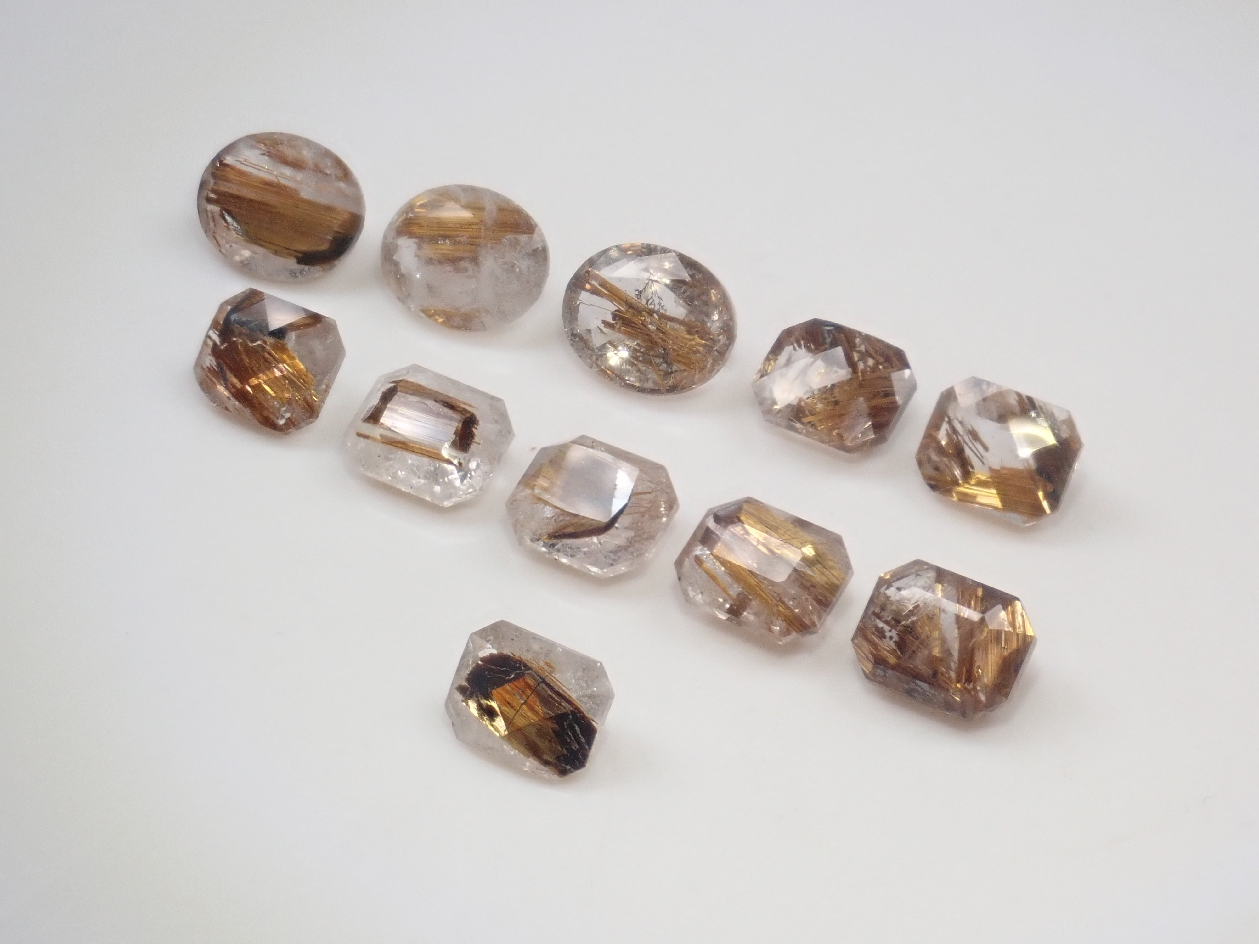 [On Sale / ] Limited to 11 Stones: Dendritic Quartz ① (including Koshu Precious Stone Cut) Gacha 1 Stone (Bonus Copper Rutile in Quartz 1 Stone) [Multiple Purchase Discounts Available]