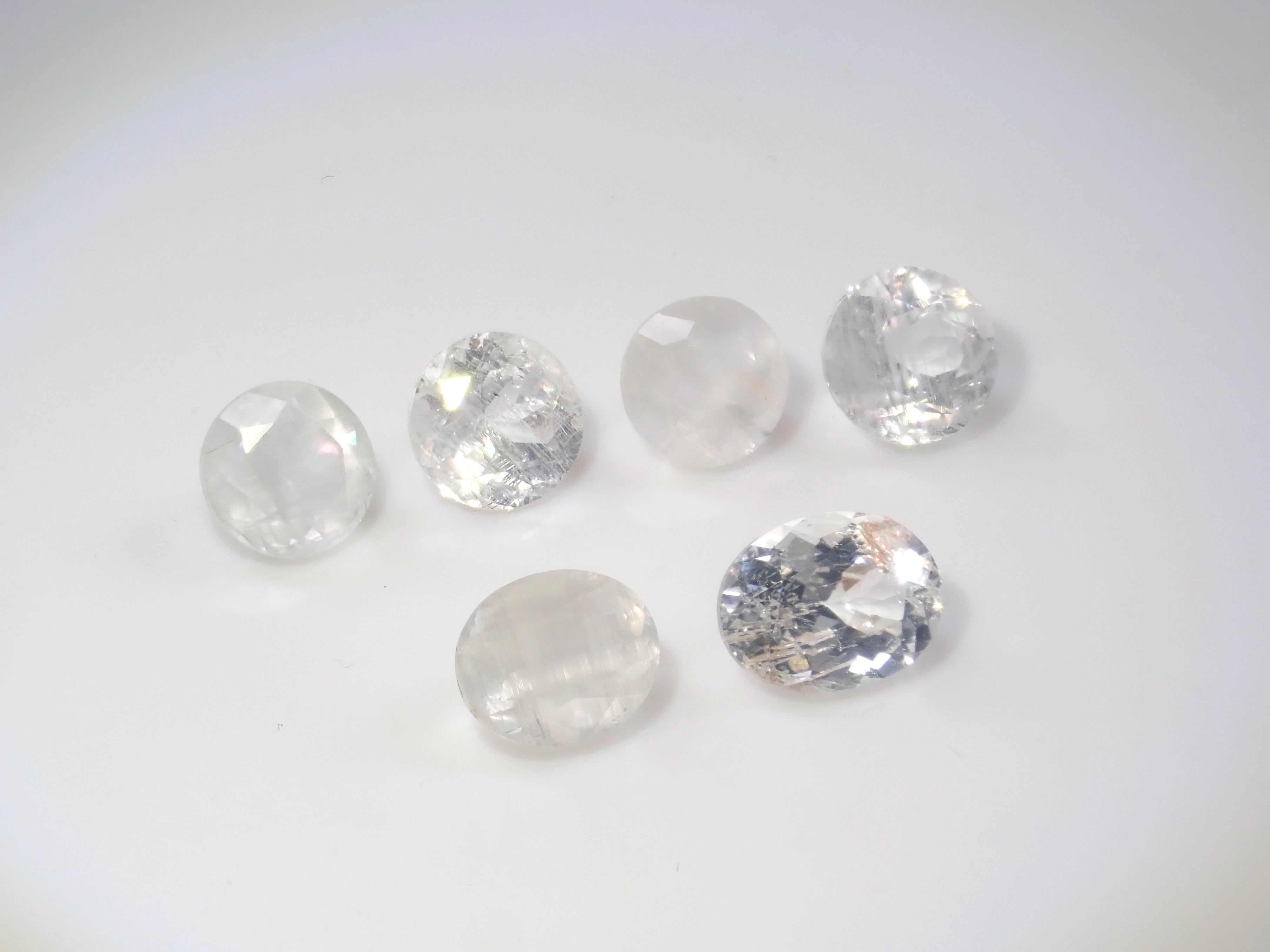 Limited to 6 stones: 1 loose Madagascar needle-in topaz (average 1.8 carats) Multiple purchase discounts available