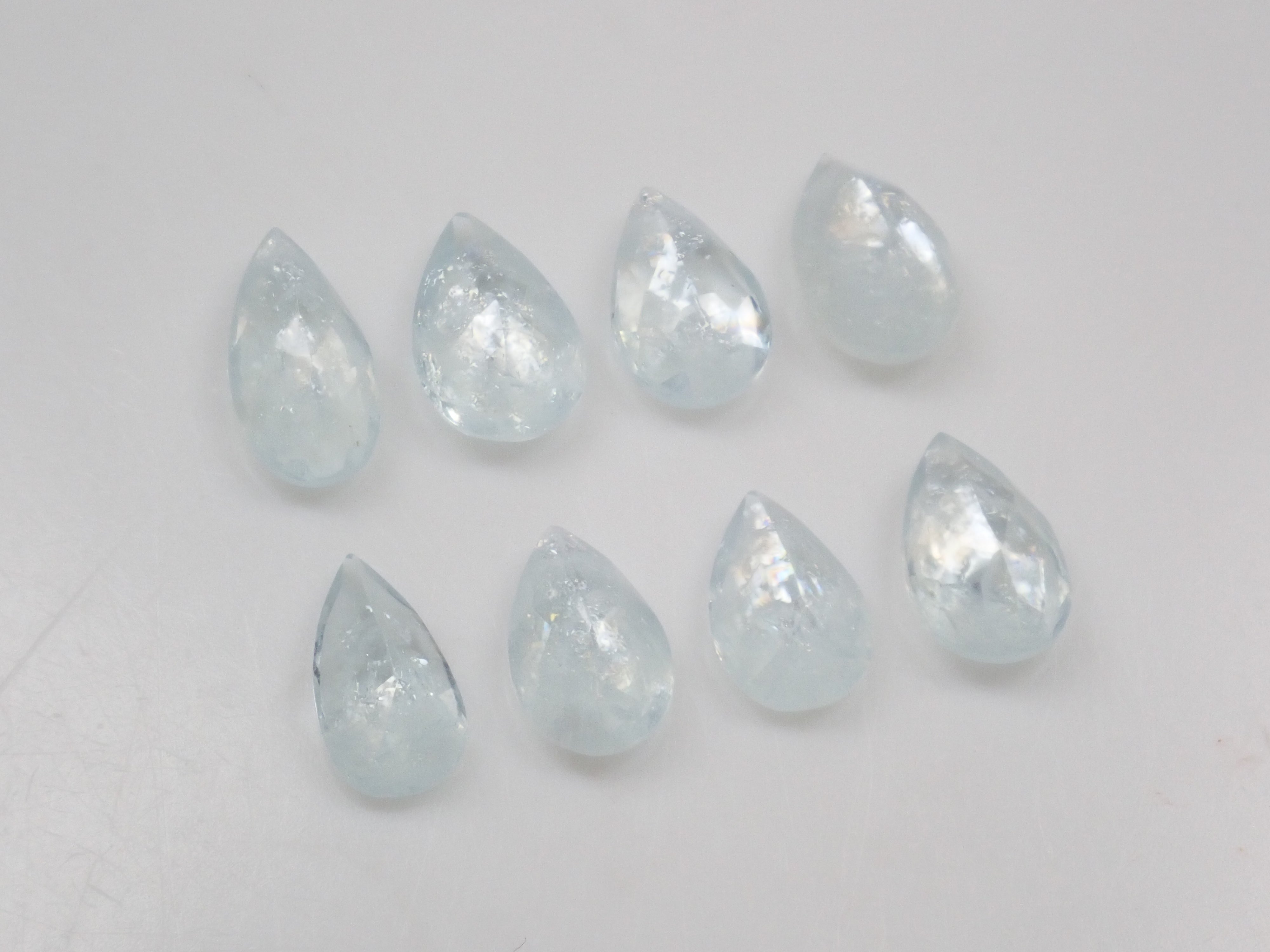 【8/30 22時販売】《限定8石》ブラジル産レインボーアクアマリン1石ルース（平均0.9ct,ペアシェイプカット）《複数購入割引有》