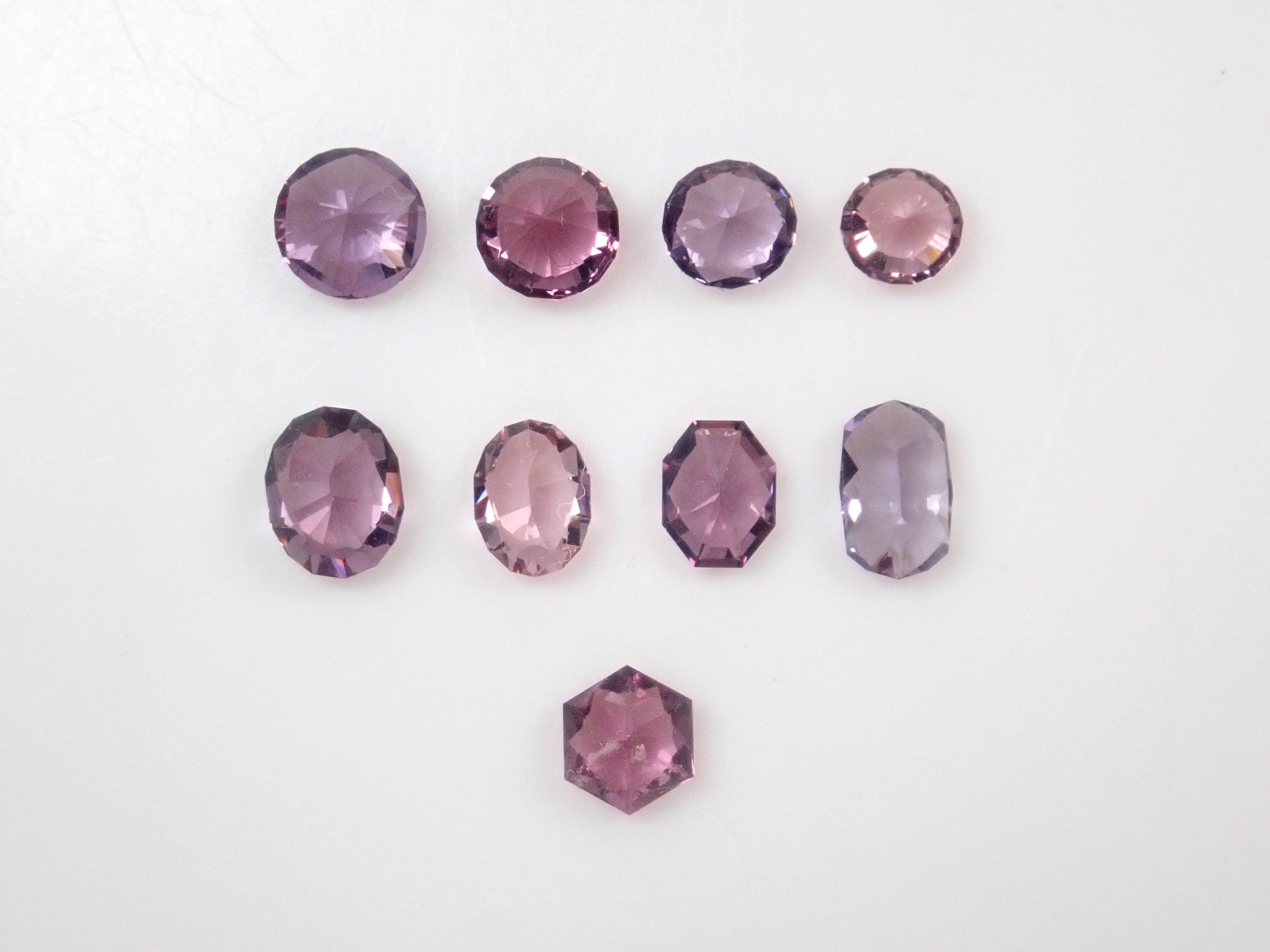 Limited to 10 stones Gem gacha💎 [Mr. Sanje] Tanzanian spinel (1 in 3 will be a red spinel) 1 loose stone [Multiple purchase discounts available]