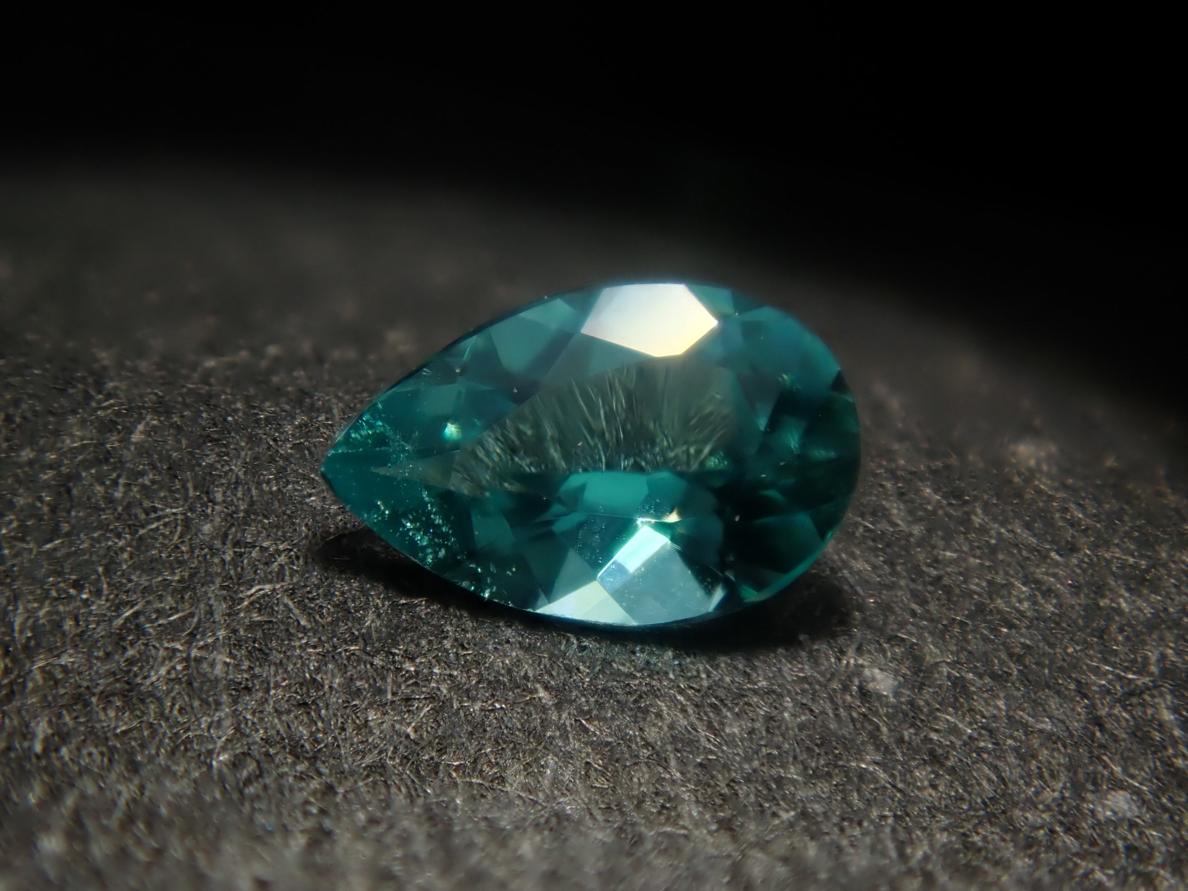 [On Sale 3/7 at 10 PM] Limited Edition (36 stones) Brazilian Paraiba Tourmaline (Batalha Mine) Gacha 💎 Regular price: ¥45,800 (Includes sorting and unheated stones) [Multiple purchase discounts available]