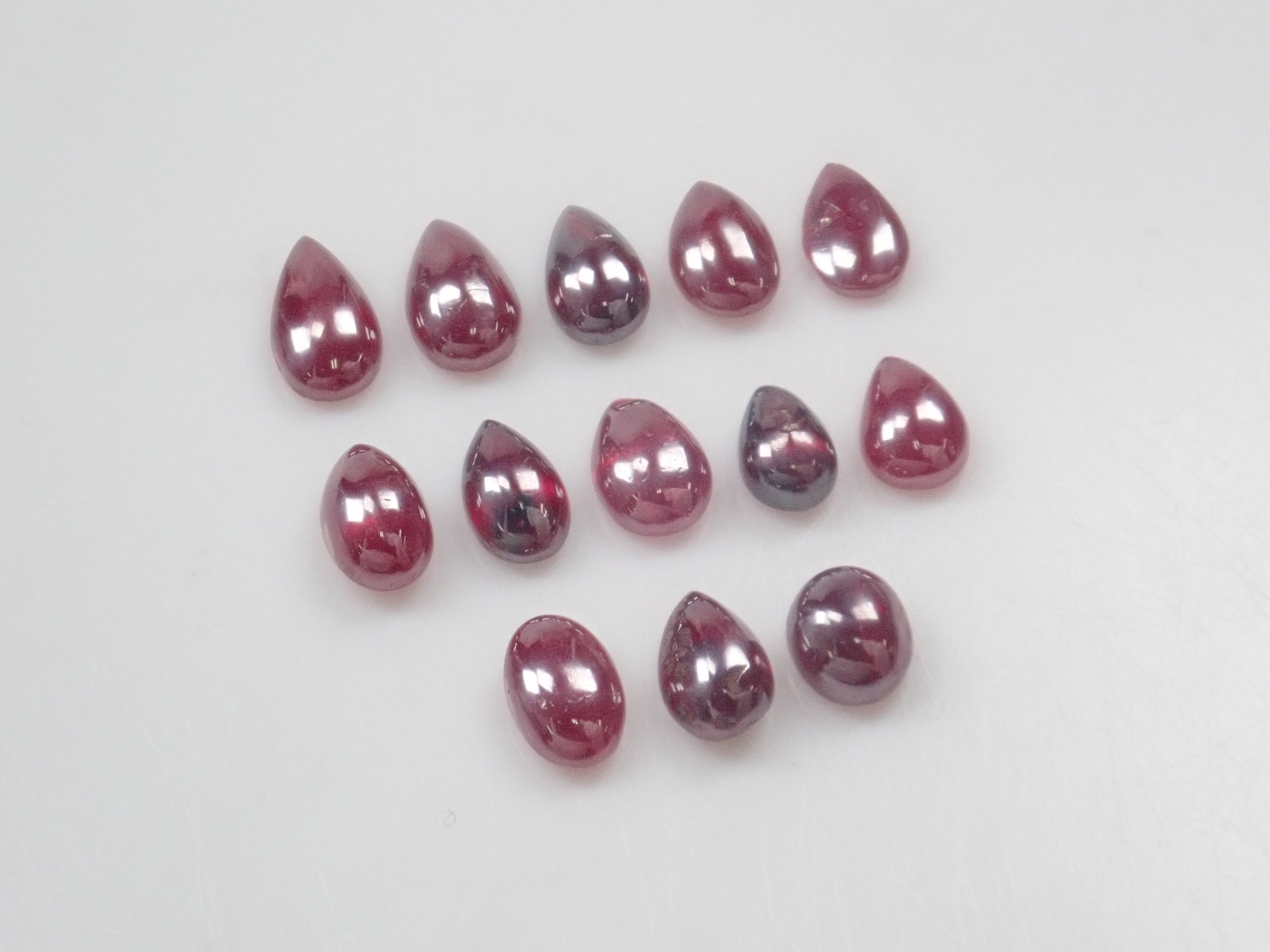 [Available at 10 PM on August 11th] Limited to 13 stones: 1 loose Chinese cinnabar (certificate of authenticity included for each stone) [Multiple purchase discounts available]
