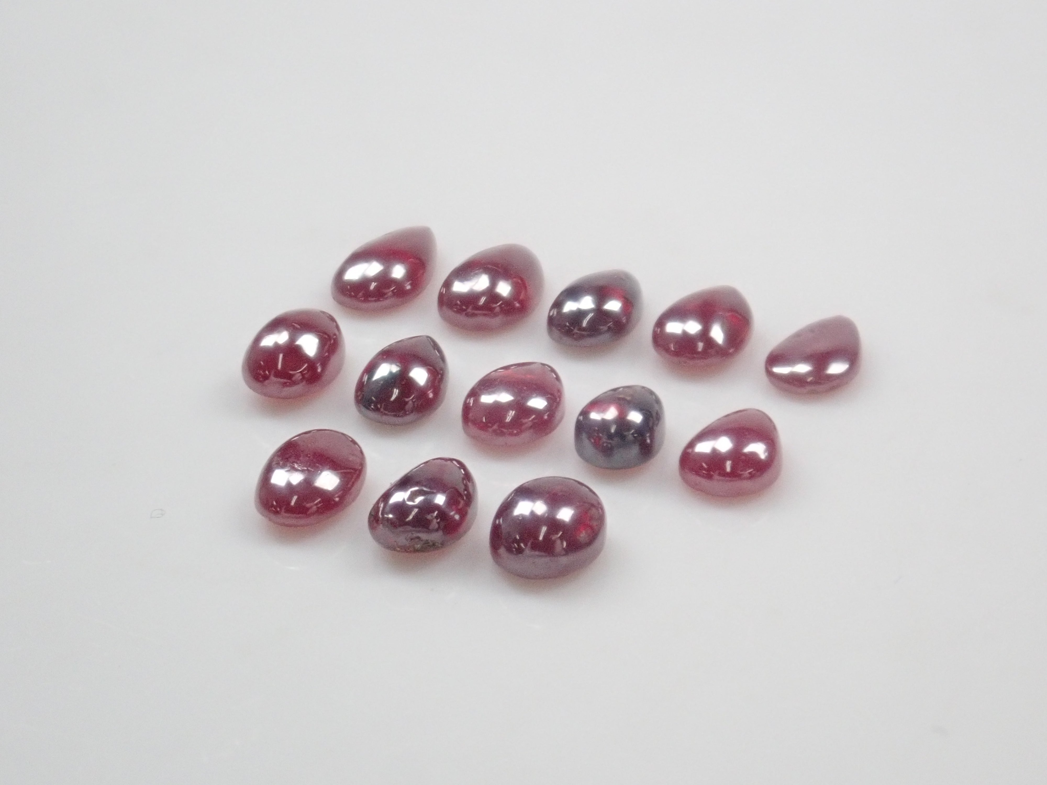 [Available at 10 PM on August 11th] Limited to 13 stones: 1 loose Chinese cinnabar (certificate of authenticity included for each stone) [Multiple purchase discounts available]