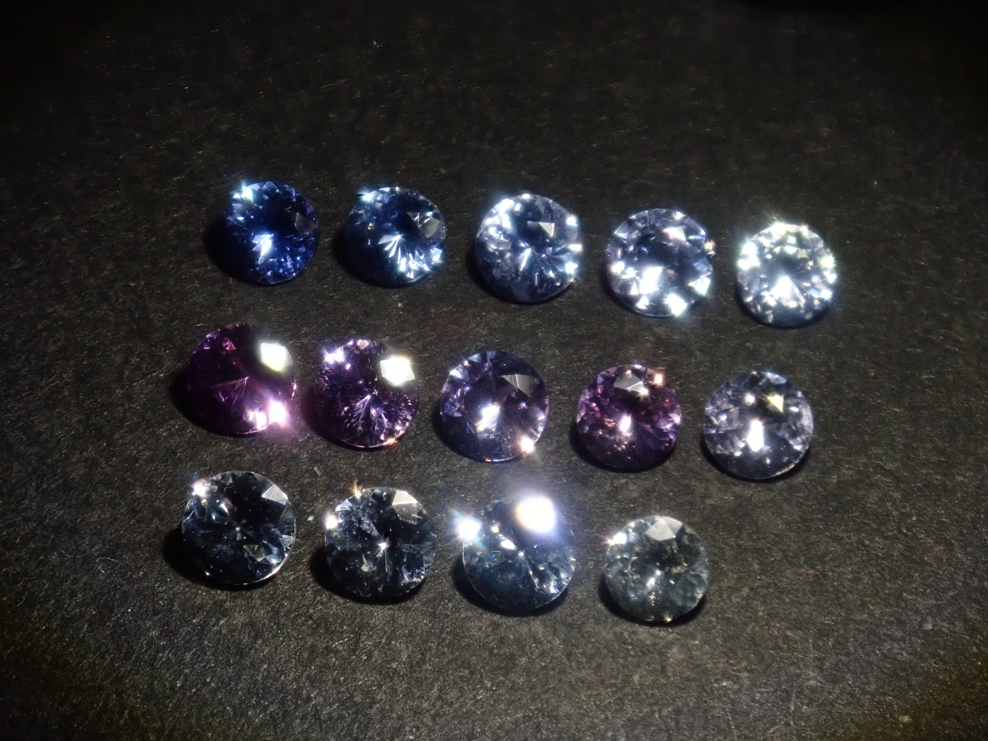 [September 10 PM Sale] [Limited to 14 stones] 3mm Unheated Sapphire from Theppanawa Mine, Sri Lanka (Single Loose Stone) [Multiple Purchase Discounts Available]