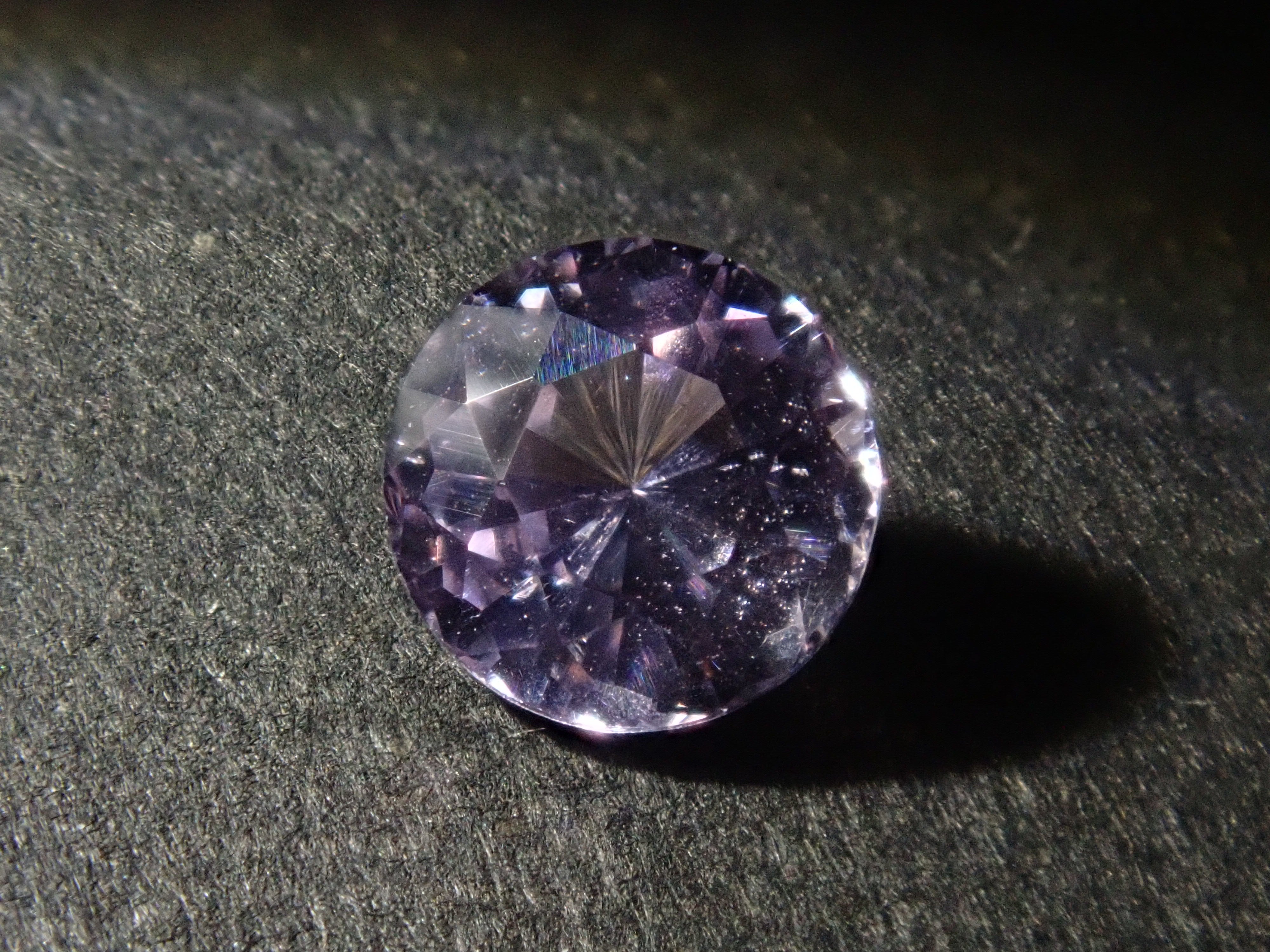 [On sale from 10pm on 8/3] {Limited to 5 stones} 1 loose purple spinel stone from Tajikistan {Multiple purchase discounts available}