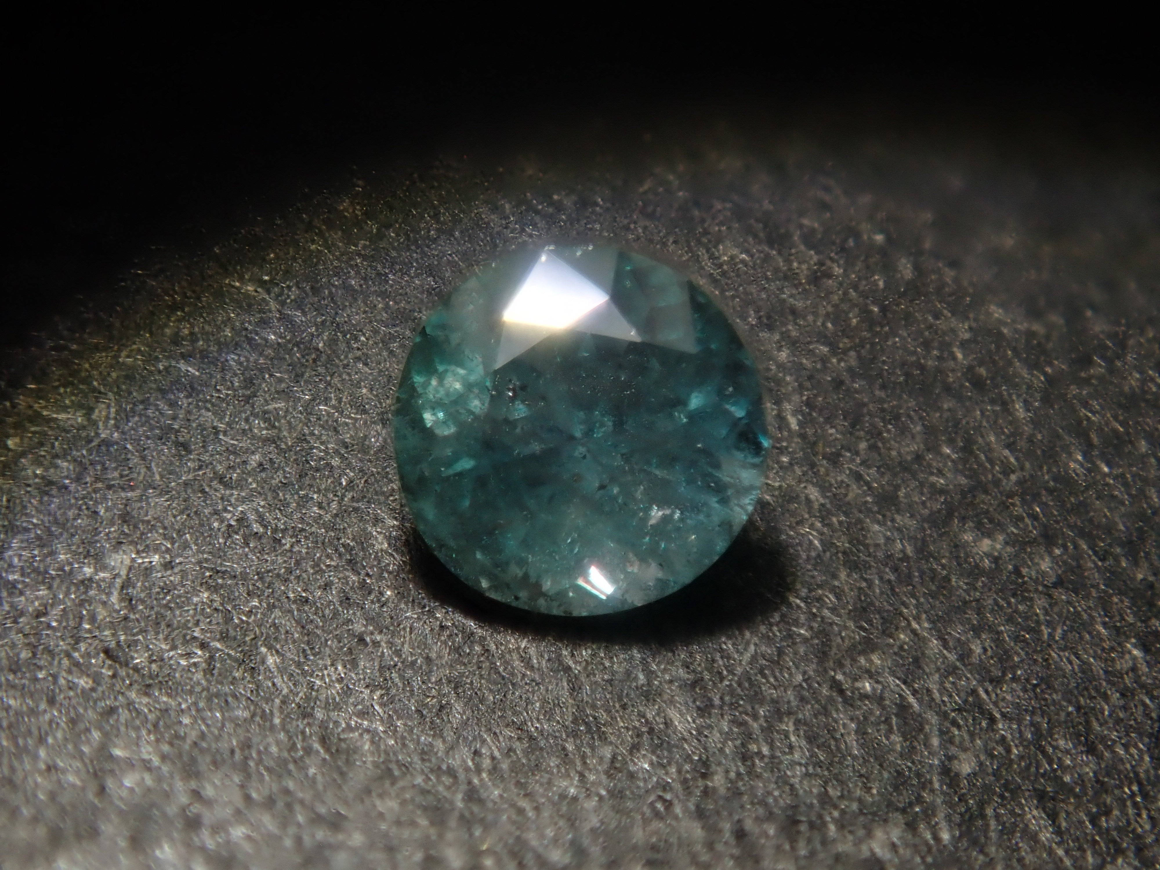 [Sales Start: May 5th, 10 PM JST] Limited 12 Stones - Alexandrite Gacha with Alexandrites from Different Origins, including Russian Alexandrite (normally 69,800 JPY), plus a bonus Sri Lankan Chrysoberyl crystal. Multiple purchase discount available.