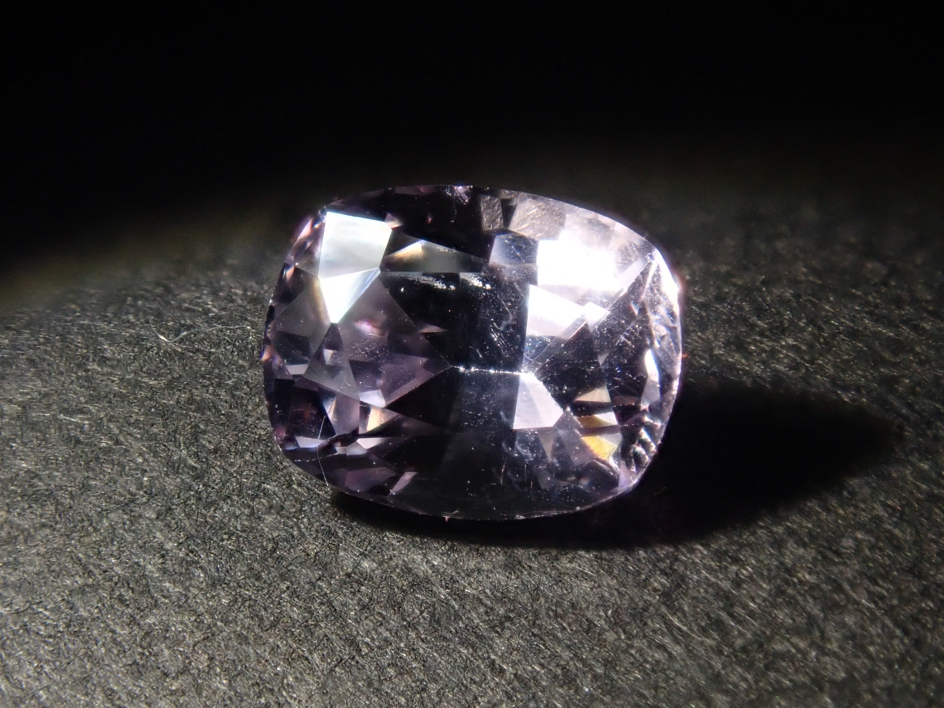 [On sale from 10pm on 8/3] {Limited to 5 stones} 1 loose purple spinel stone from Tajikistan {Multiple purchase discounts available}