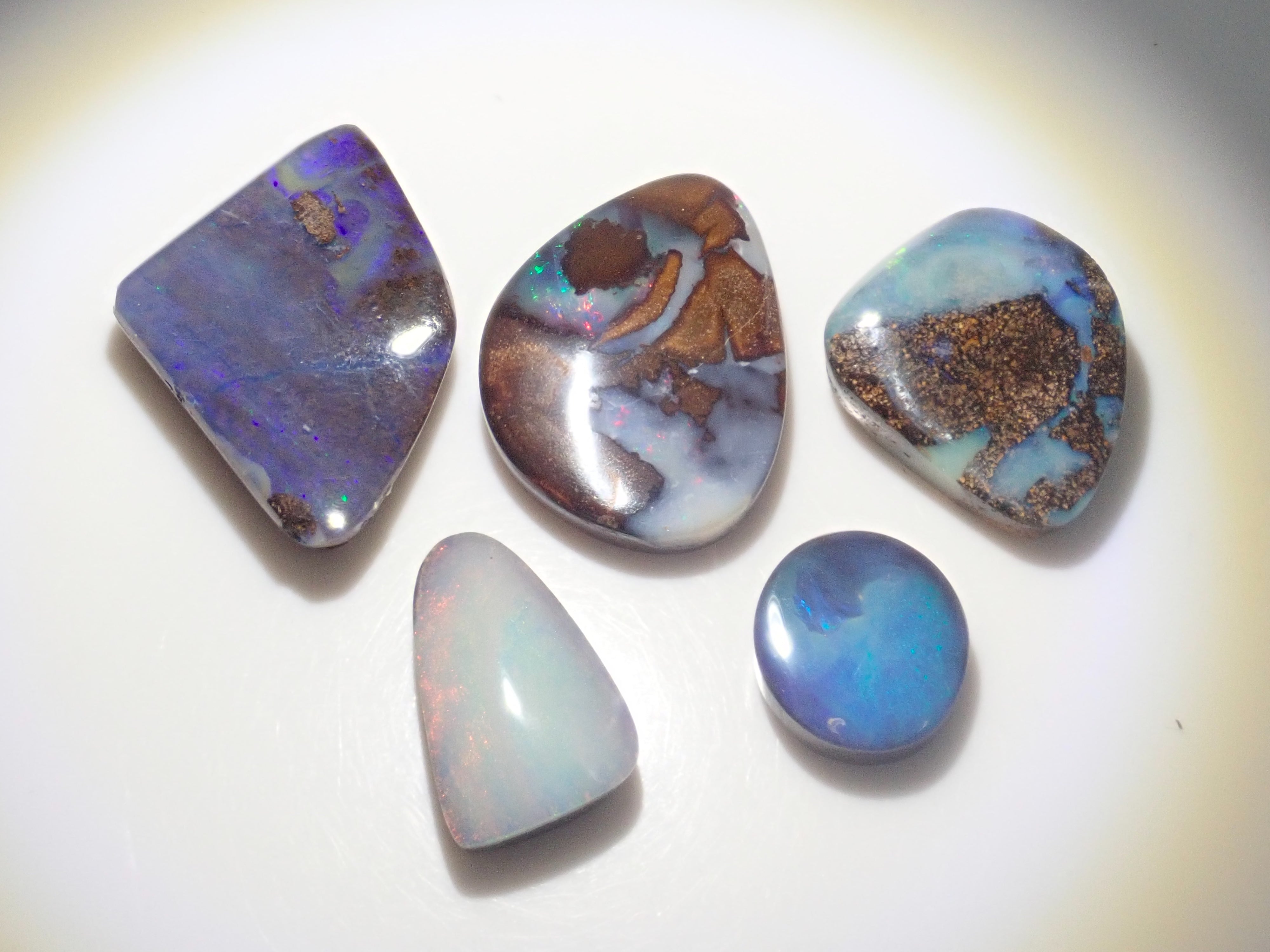 Limited to 5 stones: 1 loose Australian boulder opal (average 12.5ct) Multiple purchase discounts available