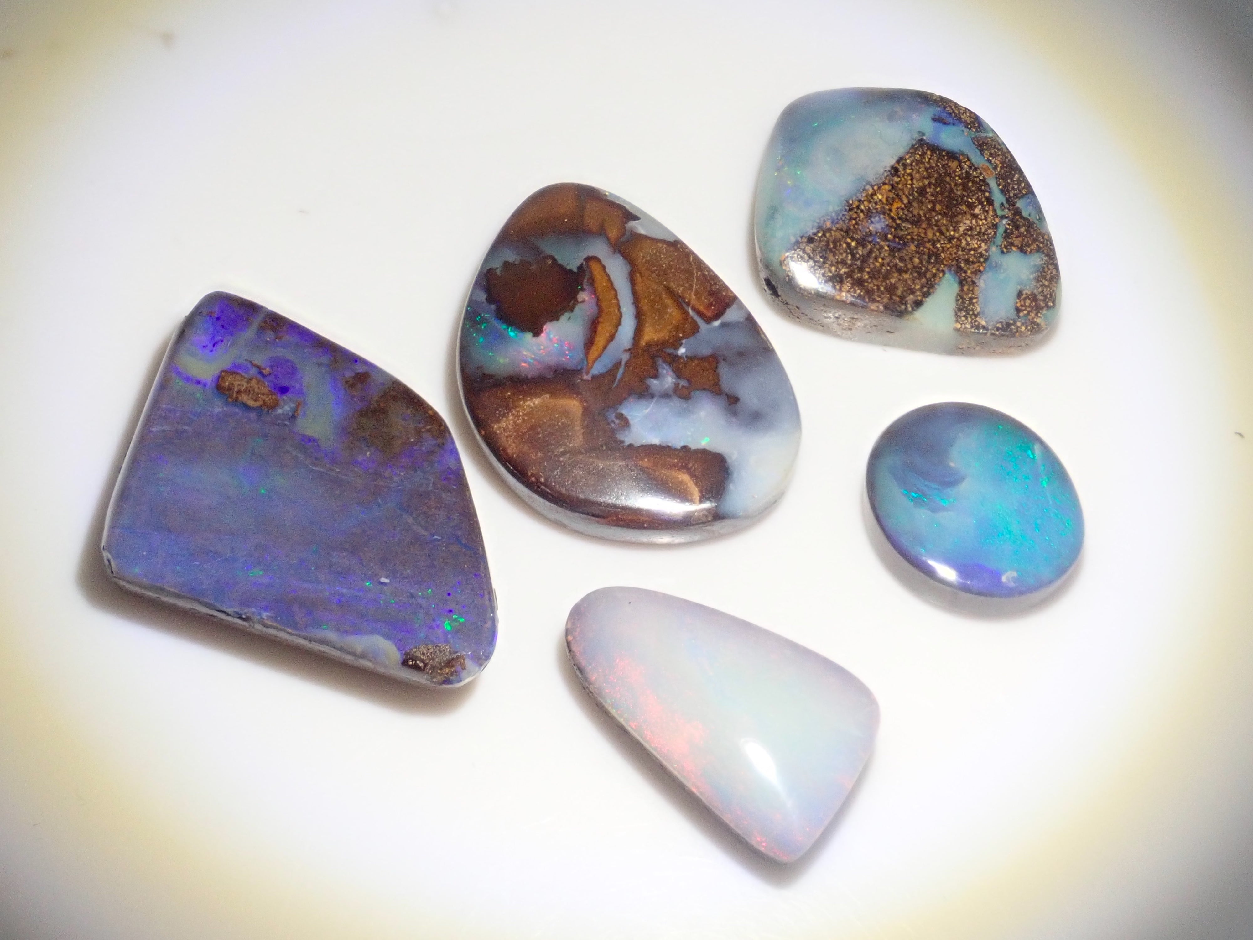 Limited to 5 stones: 1 loose Australian boulder opal (average 12.5ct) Multiple purchase discounts available