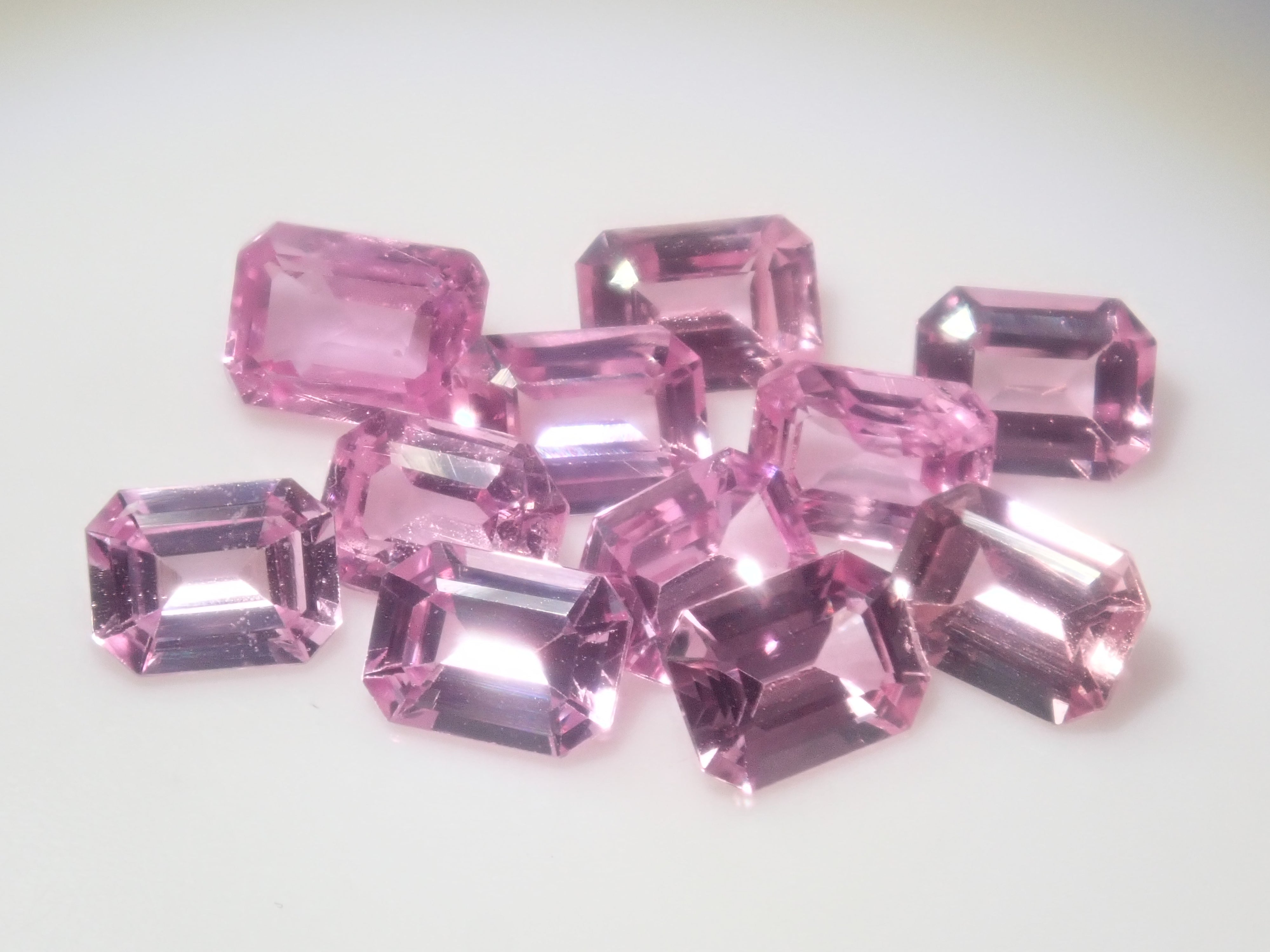 [Sale 6/] 10:00 PM - Limited 11 Stones - Sri Lankan Pink Sapphire (Emerald Cut) Average 0.73ct (Multiple Purchase Discount Available)