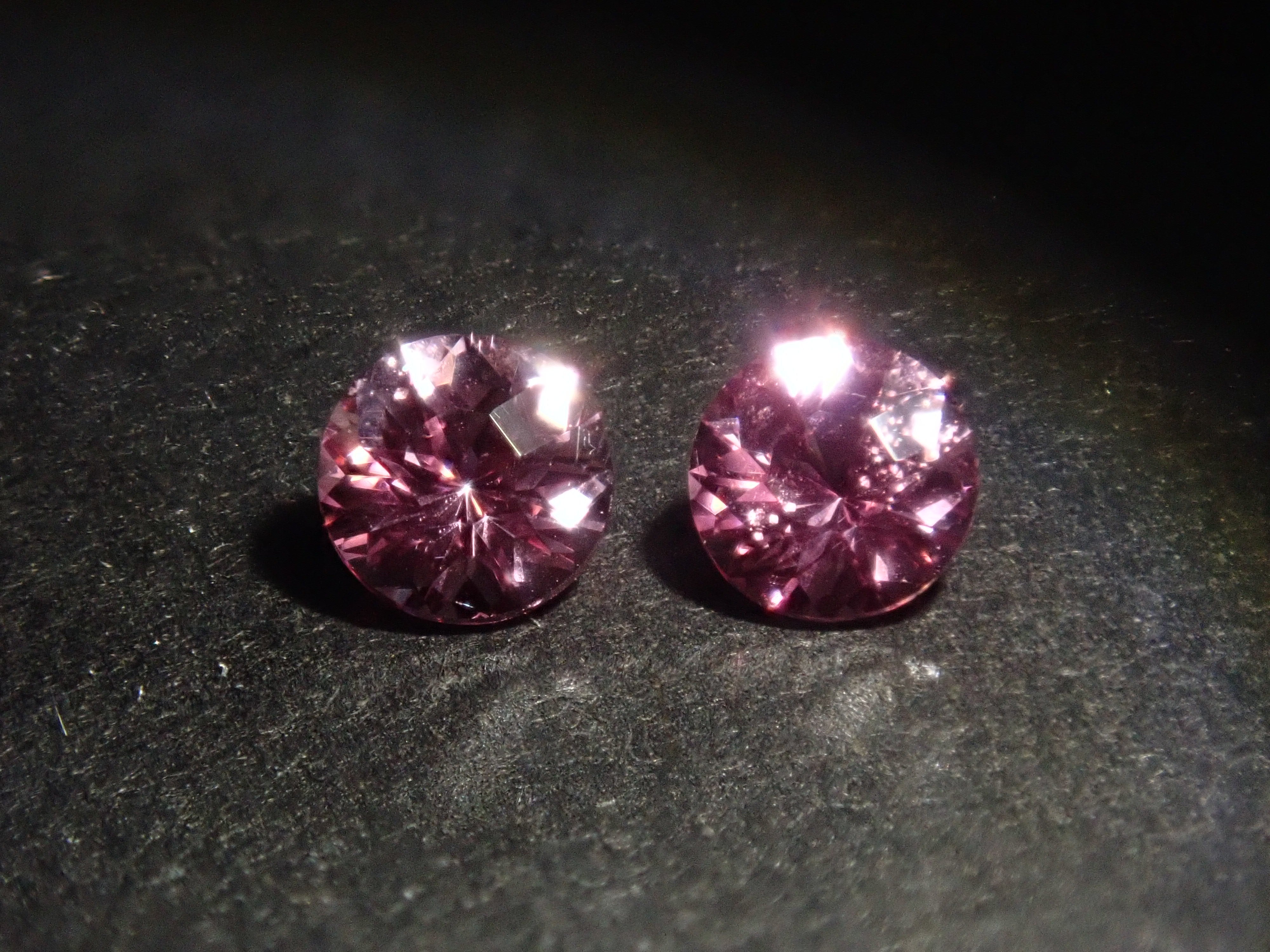 Limited to 2 stones: 1 loose Mahenge spinel from Tanzania (3mm, round cut) Discounts available for multiple purchases