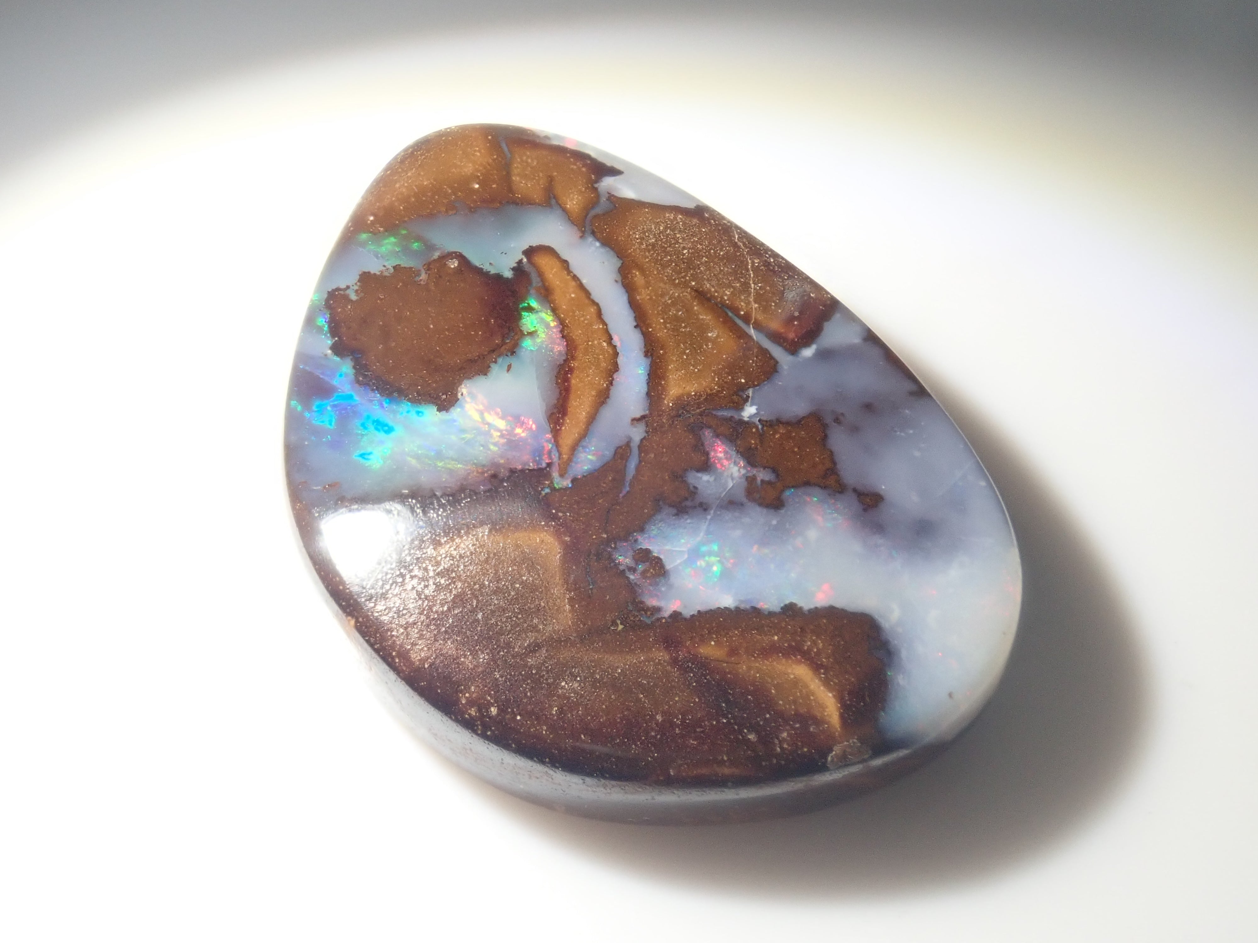 Limited to 5 stones: 1 loose Australian boulder opal (average 12.5ct) Multiple purchase discounts available