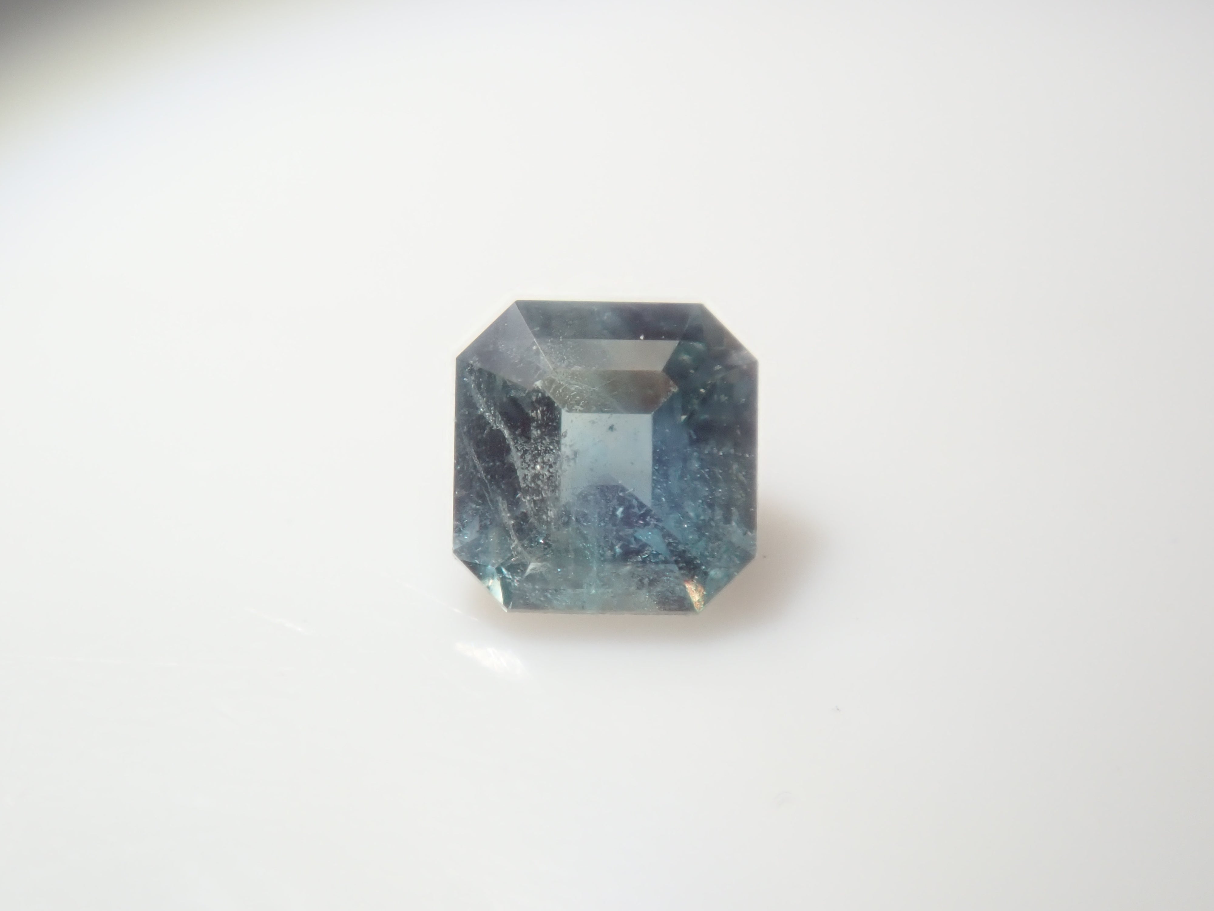 【2月2日晚間10點開始販售】限量20顆寶石：俄羅斯亞歷山大石、金綠寶石雙貓眼石及亞歷山大石扭蛋【多買有優惠】