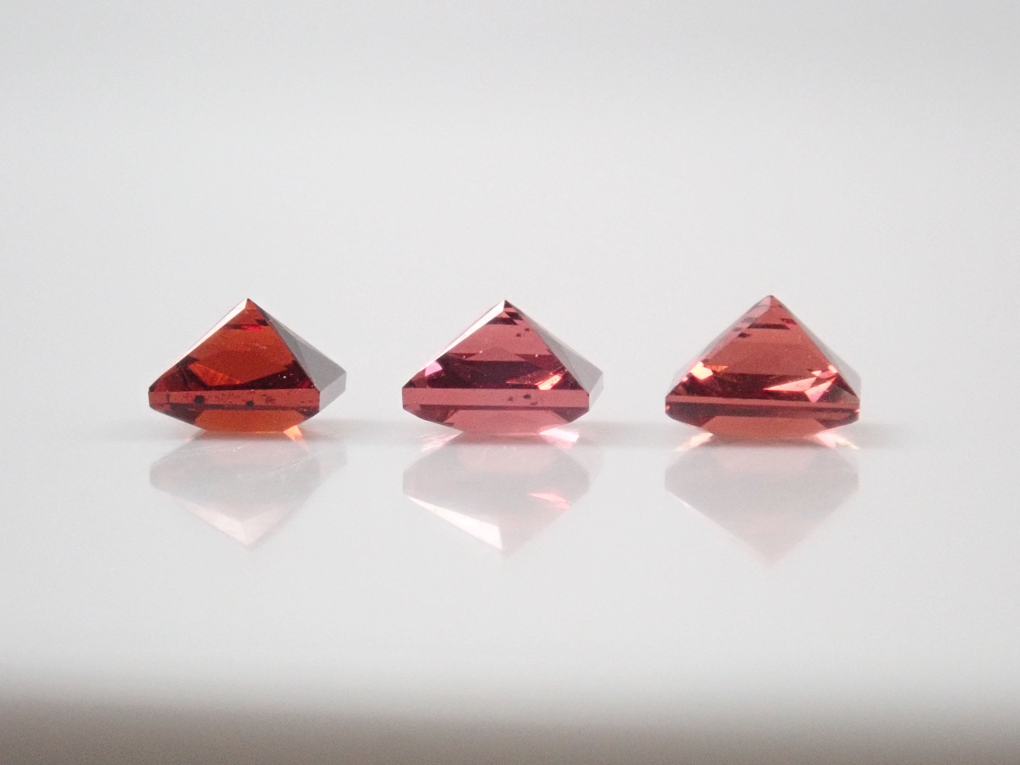 Limited to 3 stones: 1 Tanzanian pyrope almandine garnet (princess cut) loose stone (multiple purchase discounts available)