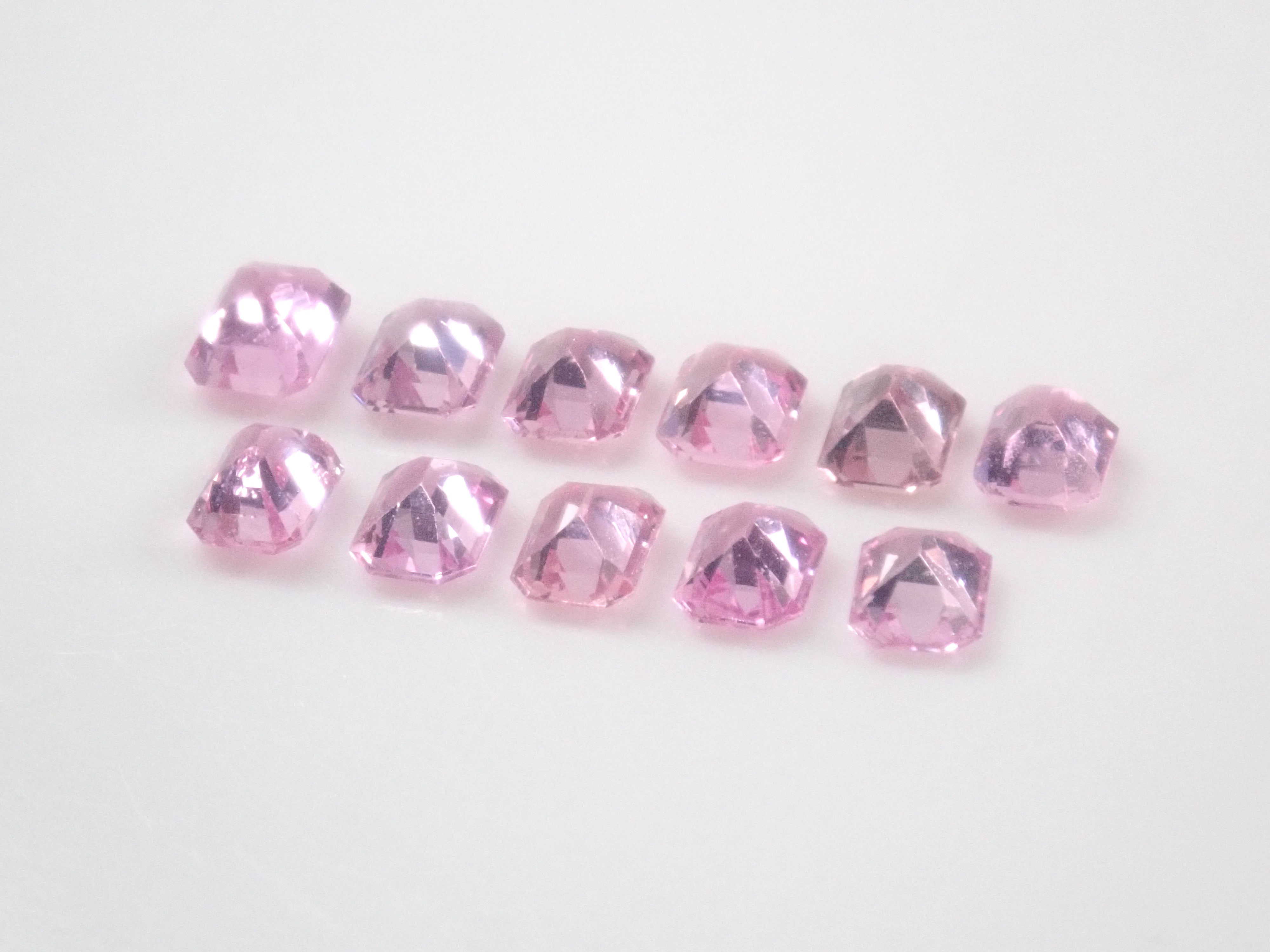 [Sale 6/] 10:00 PM - Limited 11 Stones - Sri Lankan Pink Sapphire (Emerald Cut) Average 0.73ct (Multiple Purchase Discount Available)
