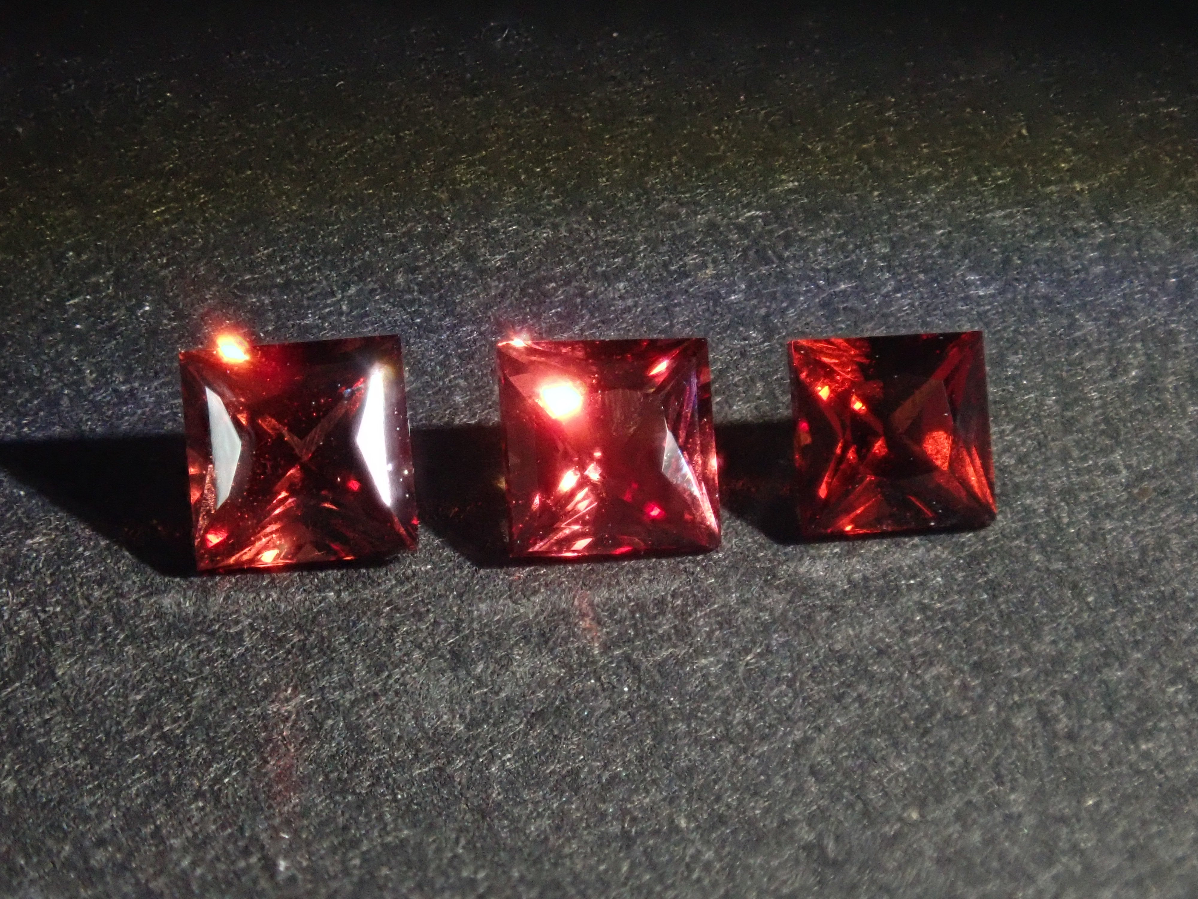 Limited to 3 stones: 1 Tanzanian pyrope almandine garnet (princess cut) loose stone (multiple purchase discounts available)