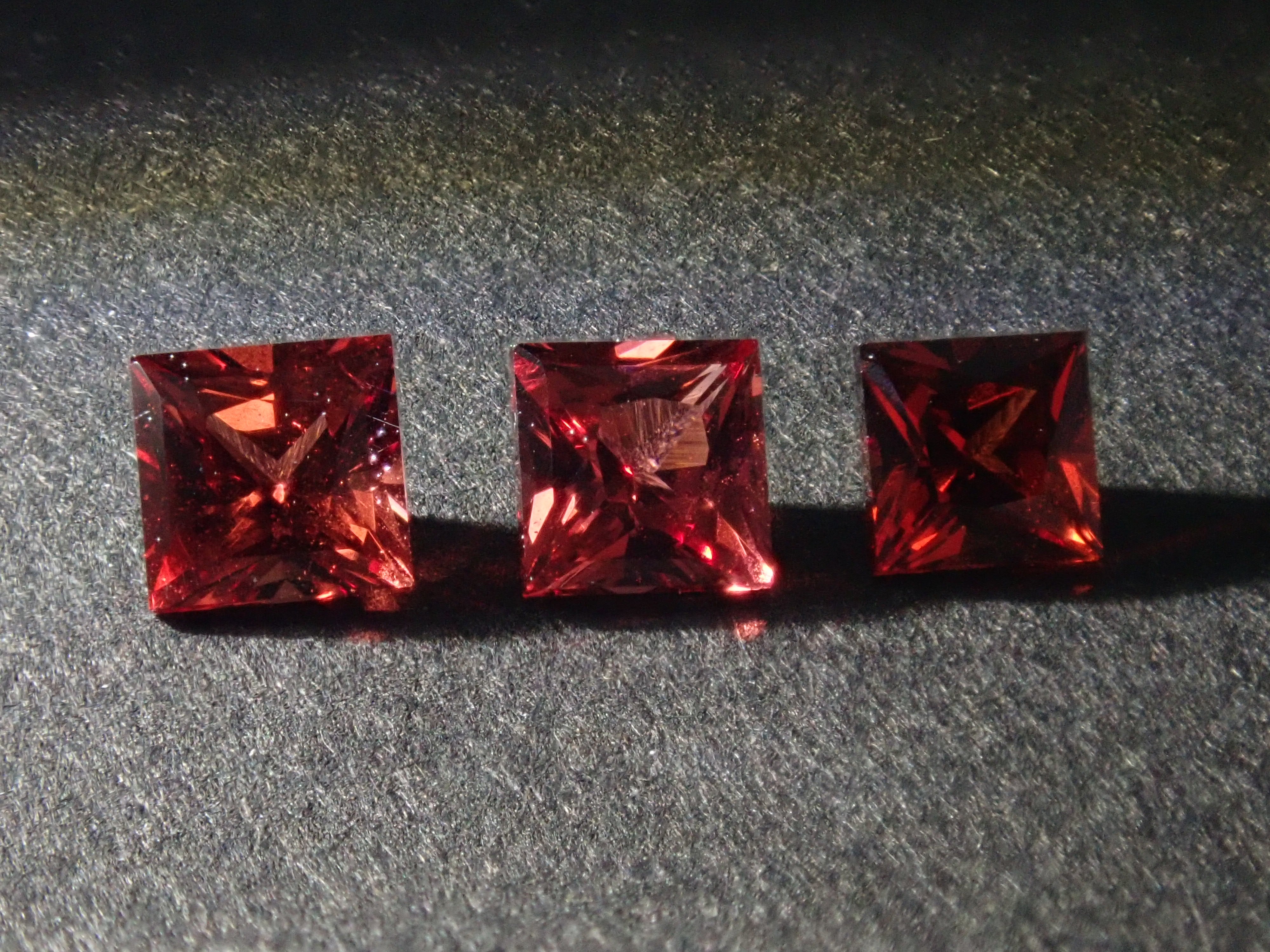 Limited to 3 stones: 1 Tanzanian pyrope almandine garnet (princess cut) loose stone (multiple purchase discounts available)