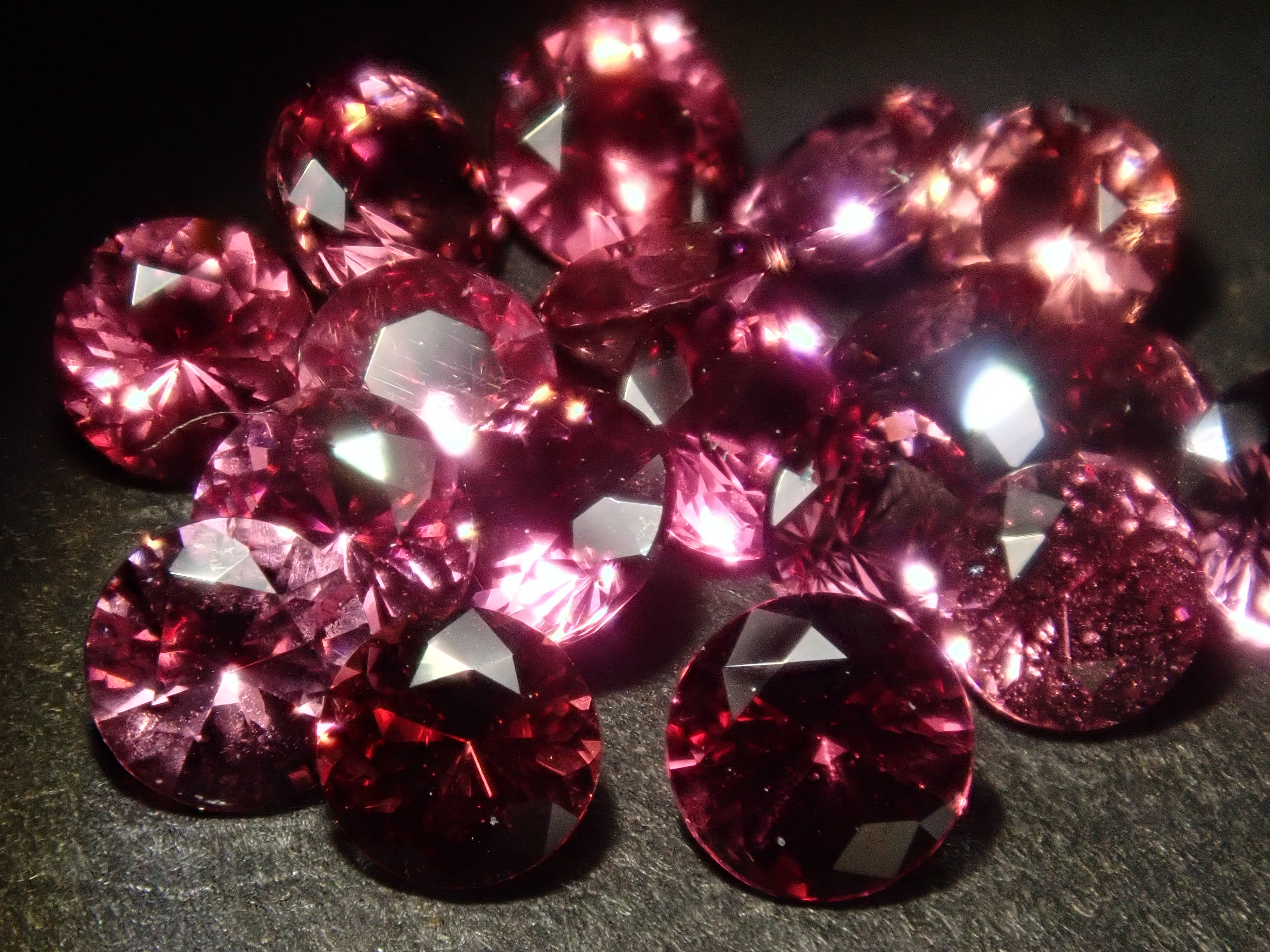 【2/15 22時販売】《限定18石》スリランカ産ロードライトガーネット3mm1石ルース《複数購入割引有》