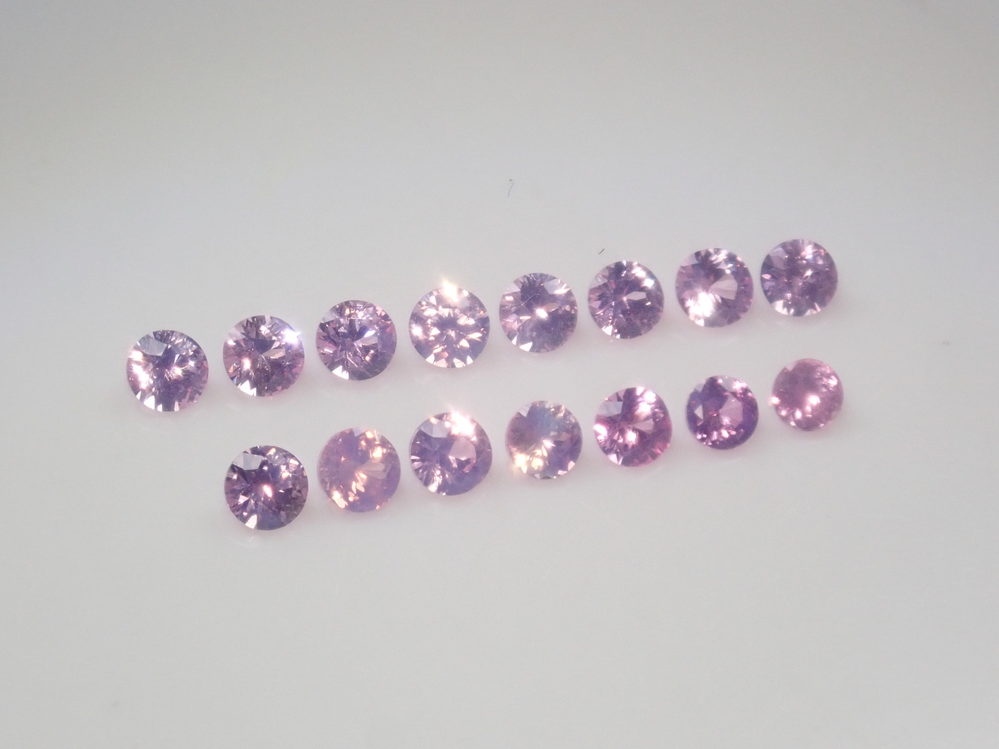 【10/12 22時販売】《限定15石》ベトナム産非加熱シルキーピンクサファイア1石ルース（2.5mm,ラウンドカット）《複数購入割引有》