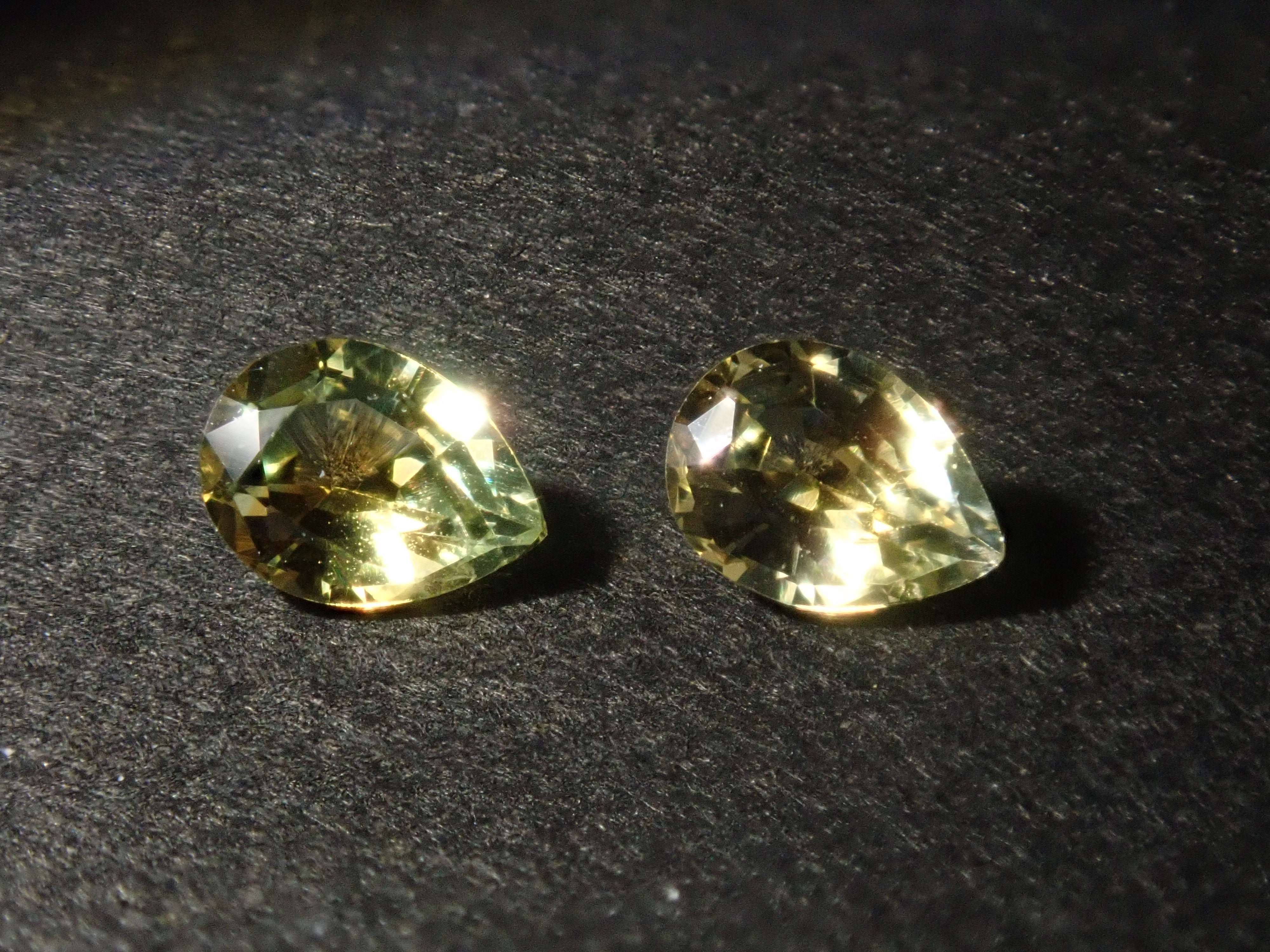 Montana Sapphire 2-Stone Loose Stone Set (Yellow Sapphire) {Multiple Purchase Discounts Available} 