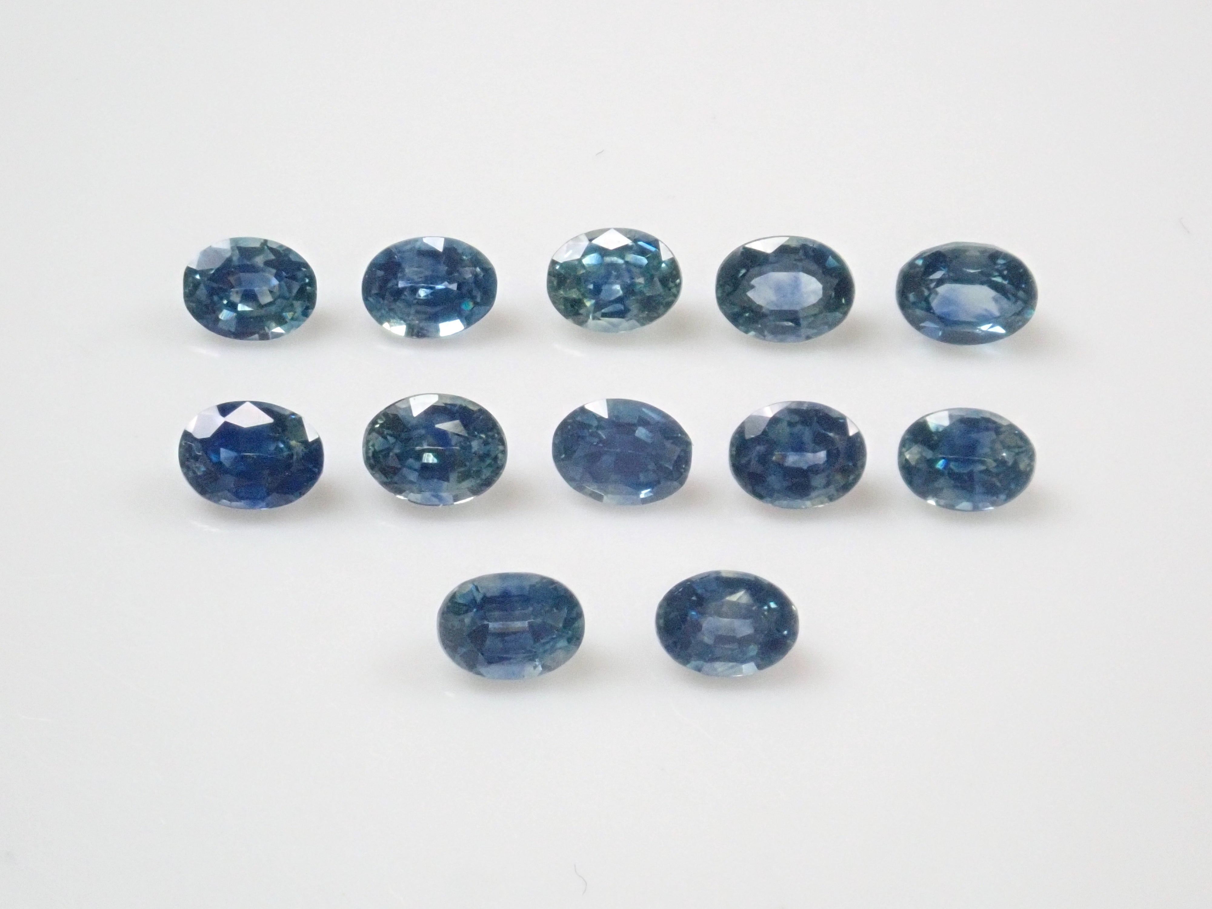 Limited to 12 stones Sapphire Gacha💎 Montana sapphire 1 loose stone (green-blue, 3 x 4 mm) Multiple purchase discounts available 