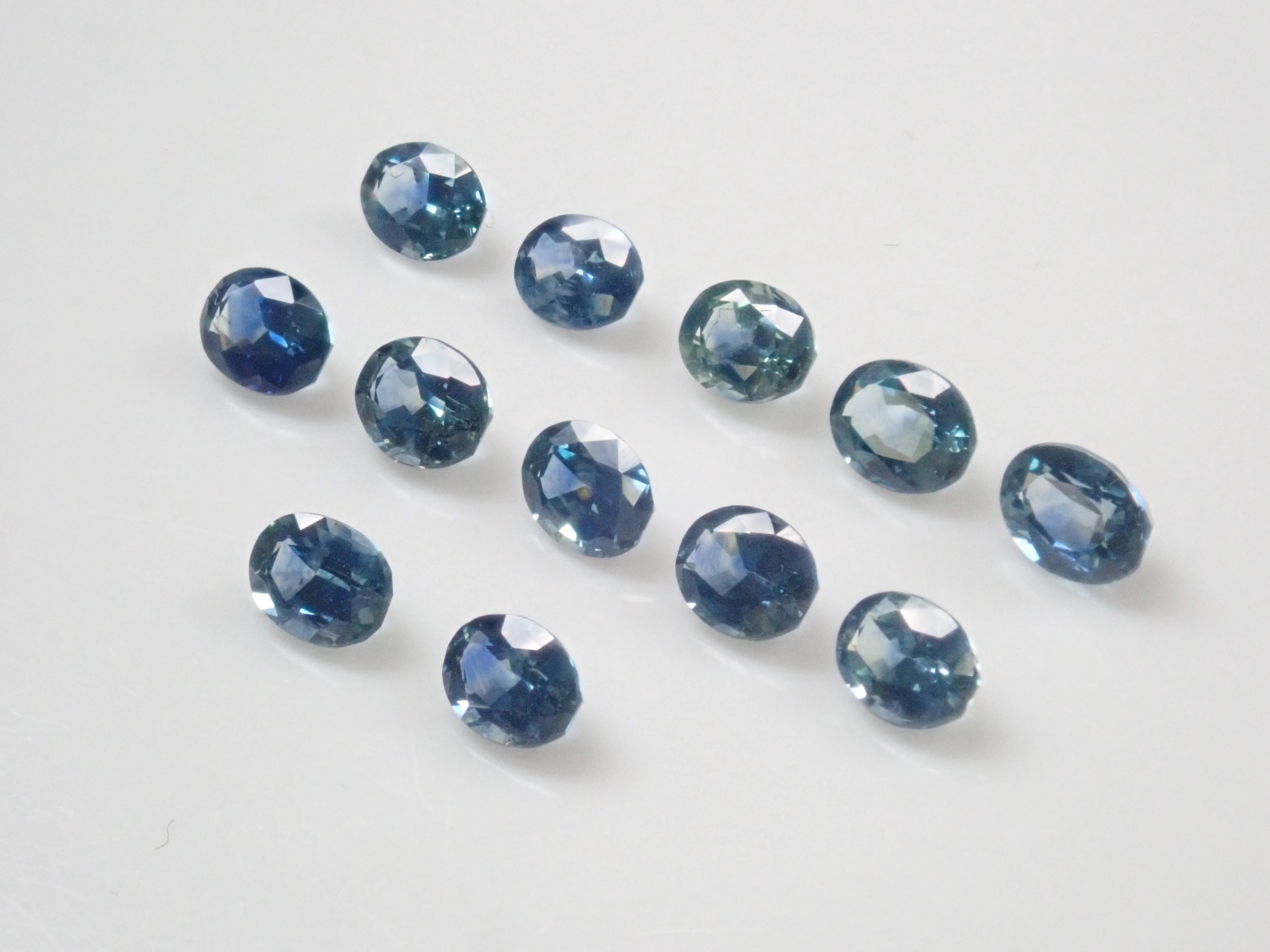 Limited to 12 stones Sapphire Gacha💎 Montana sapphire 1 loose stone (green-blue, 3 x 4 mm) Multiple purchase discounts available 