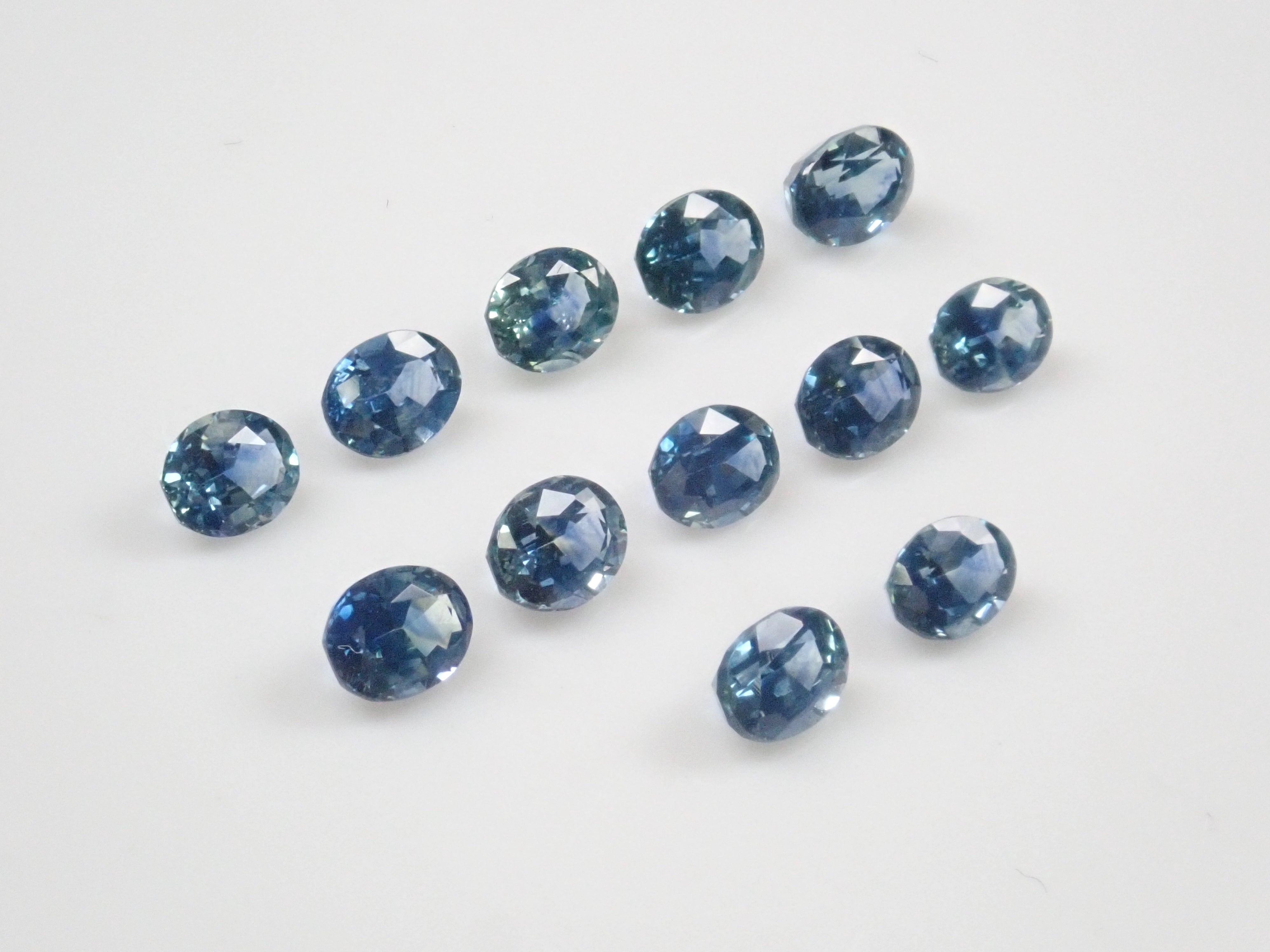 【限量12顆】藍寶石扭蛋💎蒙大拿藍寶石1顆散裝（綠藍色，3 x 4mm）【多買有折扣】 