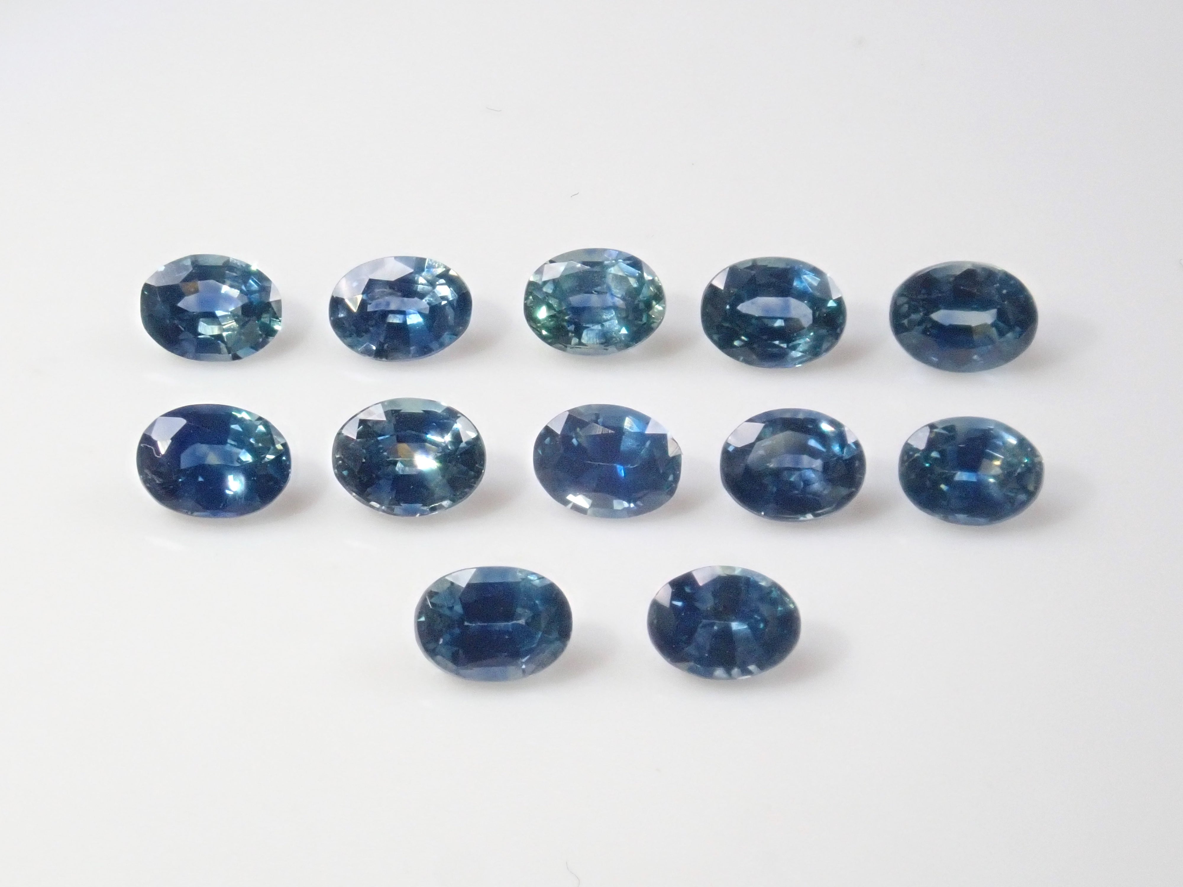 Limited to 12 stones Sapphire Gacha💎 Montana sapphire 1 loose stone (green-blue, 3 x 4 mm) Multiple purchase discounts available 